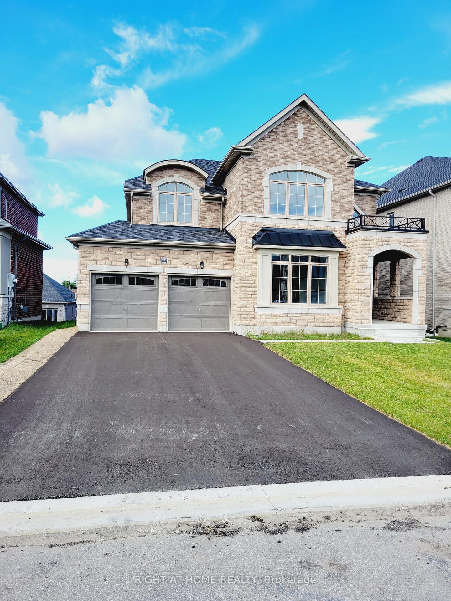 Front of 1681 Corsal Court