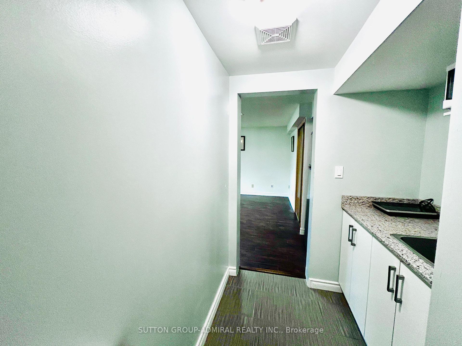 Photo 12 of 19 Dowling Circle, Markham, Milliken Mills East — HOMEH