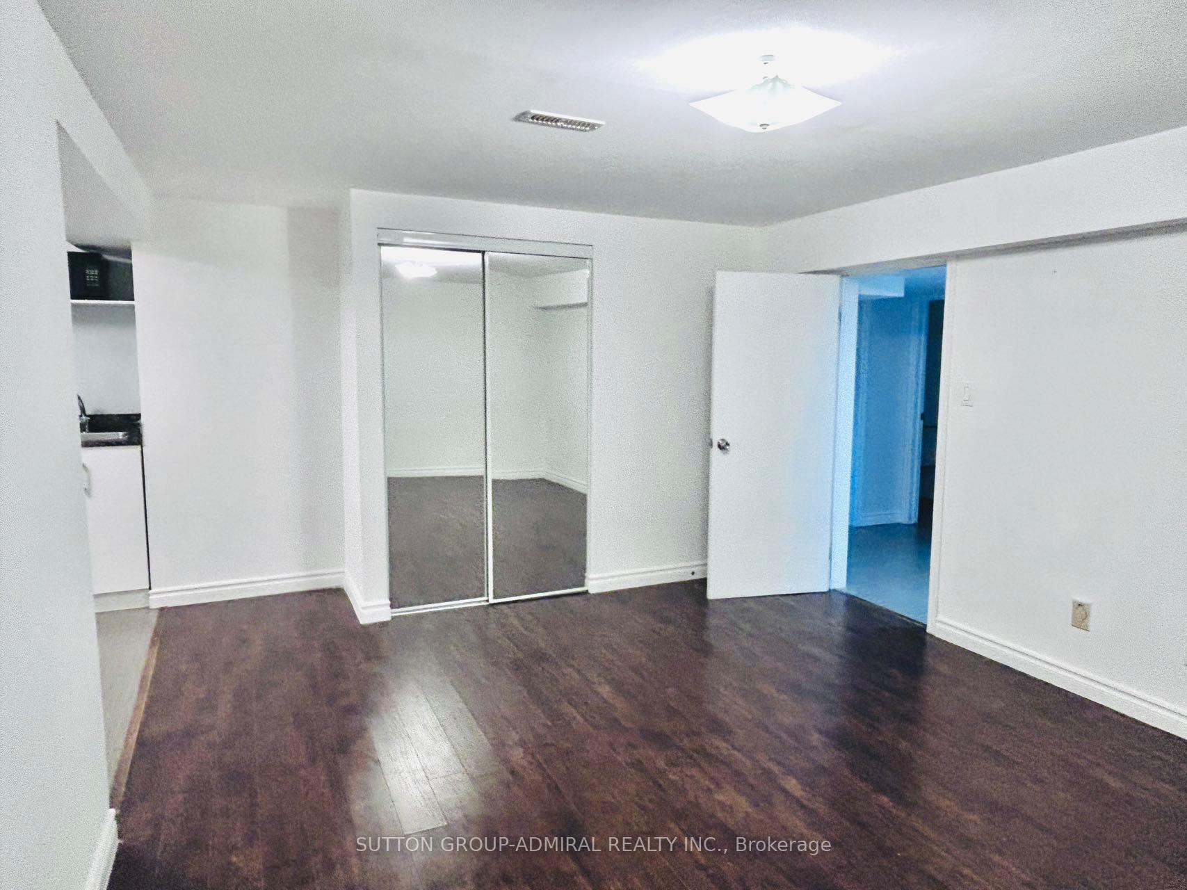 Photo 8 of 19 Dowling Circle, Markham, Milliken Mills East — HOMEH