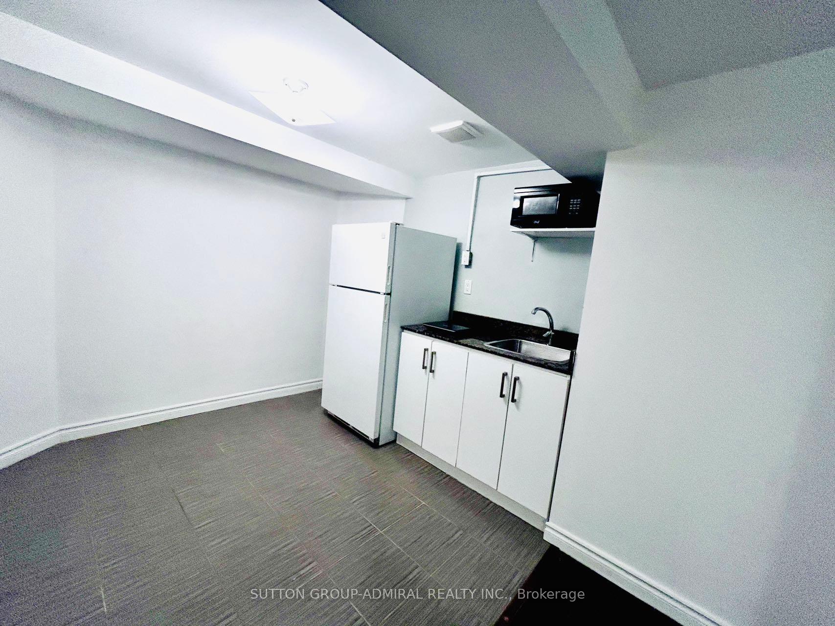 Photo 6 of 19 Dowling Circle, Markham, Milliken Mills East — HOMEH