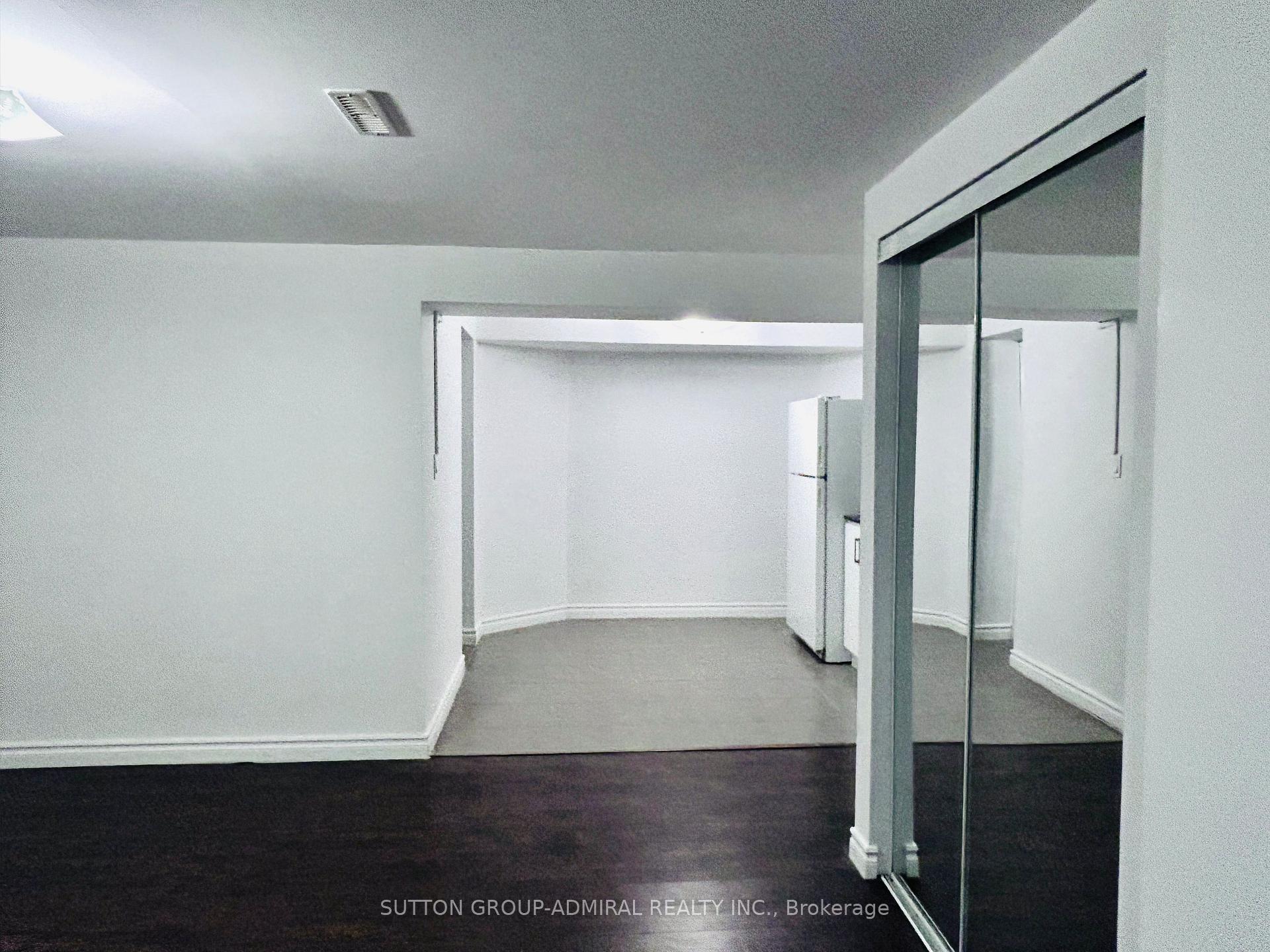 Photo 14 of 19 Dowling Circle, Markham, Milliken Mills East — HOMEH
