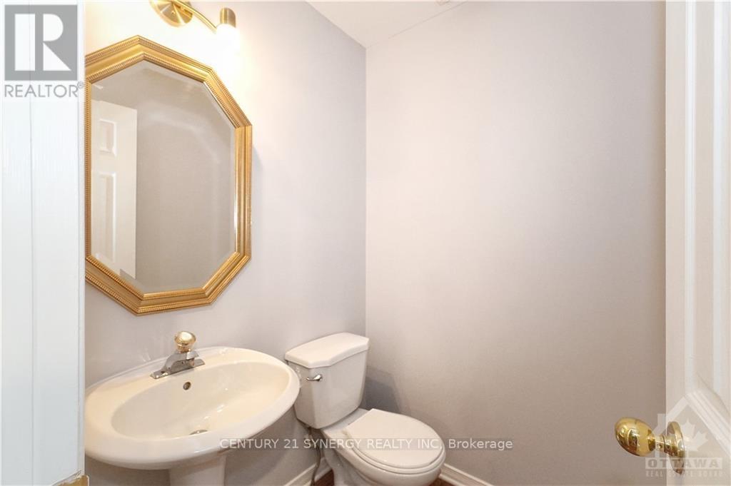 Photo 8 of 92 Havenhurst Crescent, Ottawa, Hunt Club Park/Greenboro — HOMEH