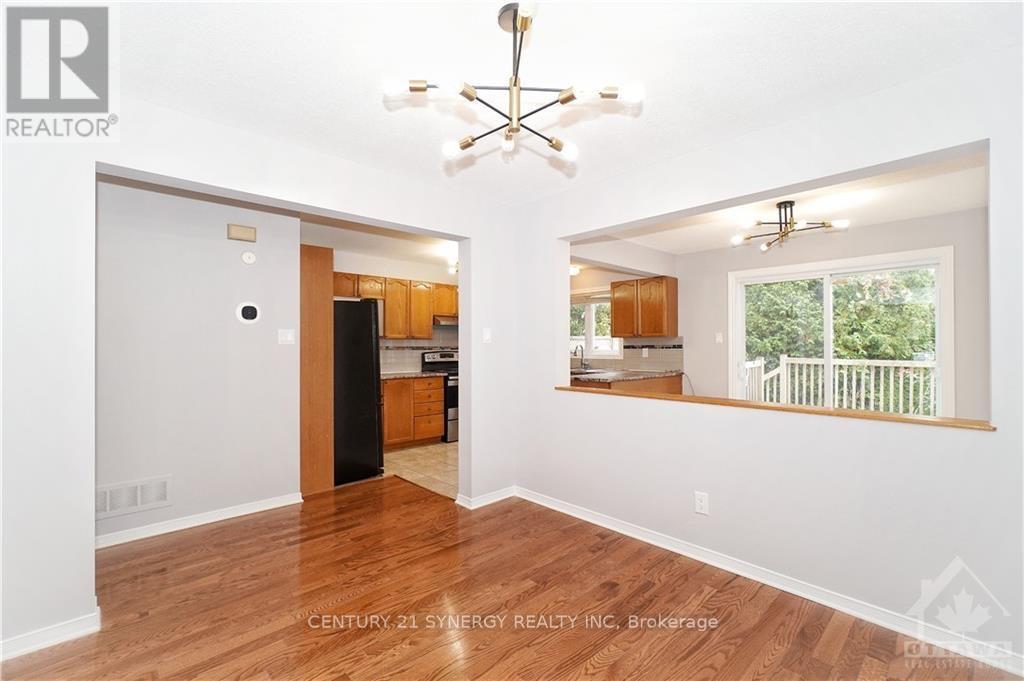 Photo 13 of 92 Havenhurst Crescent, Ottawa, Hunt Club Park/Greenboro — HOMEH