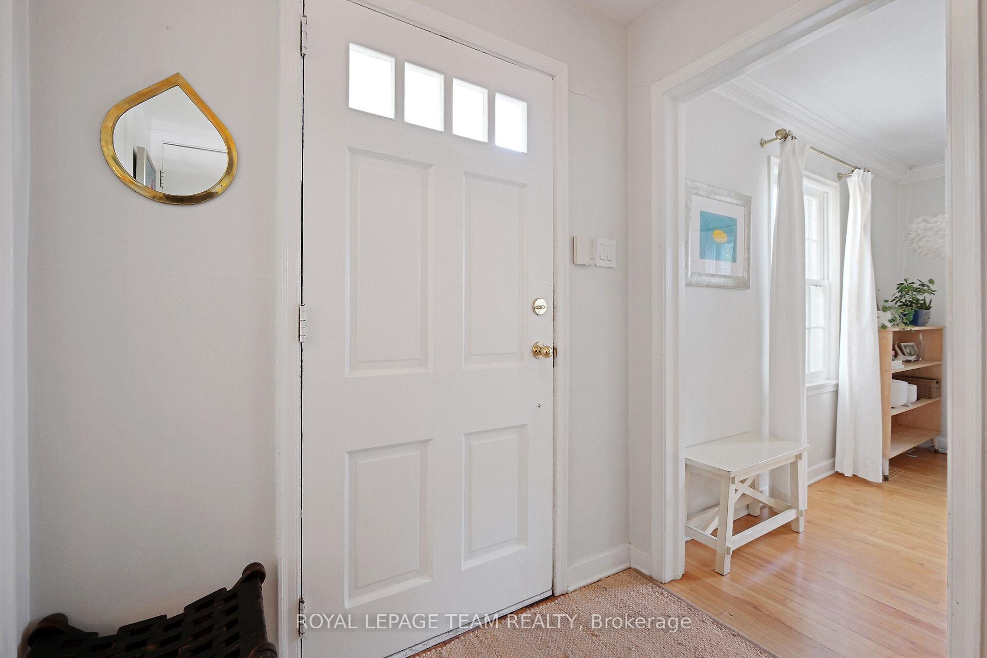 Photo 5 of 16 Sandridge Road, Ottawa, Manor Park — HOMEH