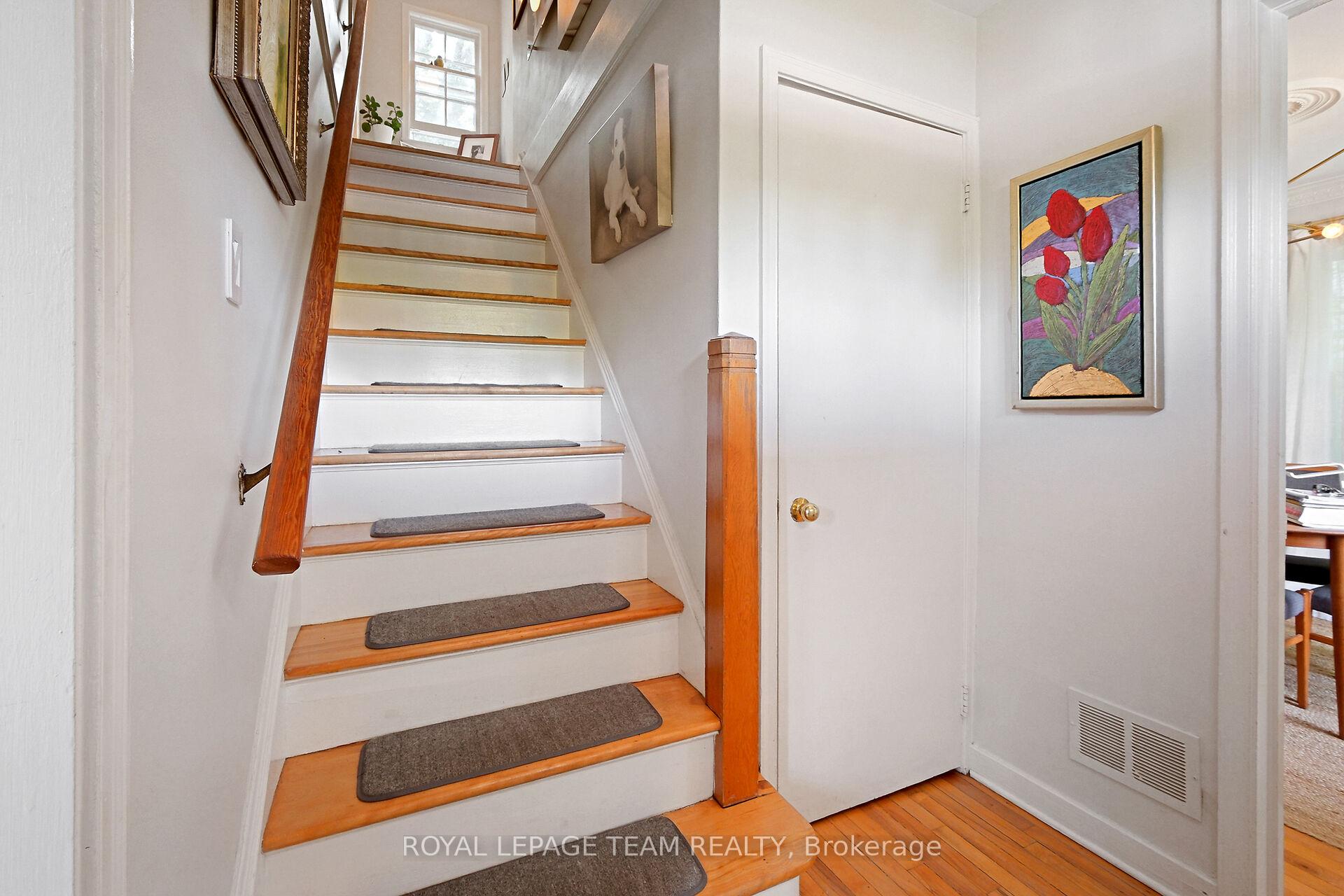 Photo 18 of 16 Sandridge Road, Ottawa, Manor Park — HOMEH