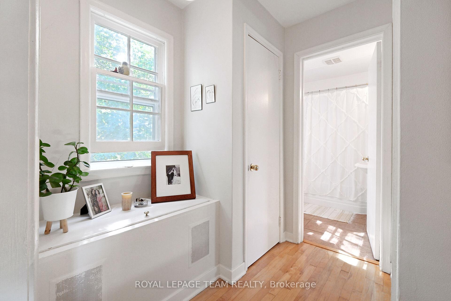 Photo 21 of 16 Sandridge Road, Ottawa, Manor Park — HOMEH
