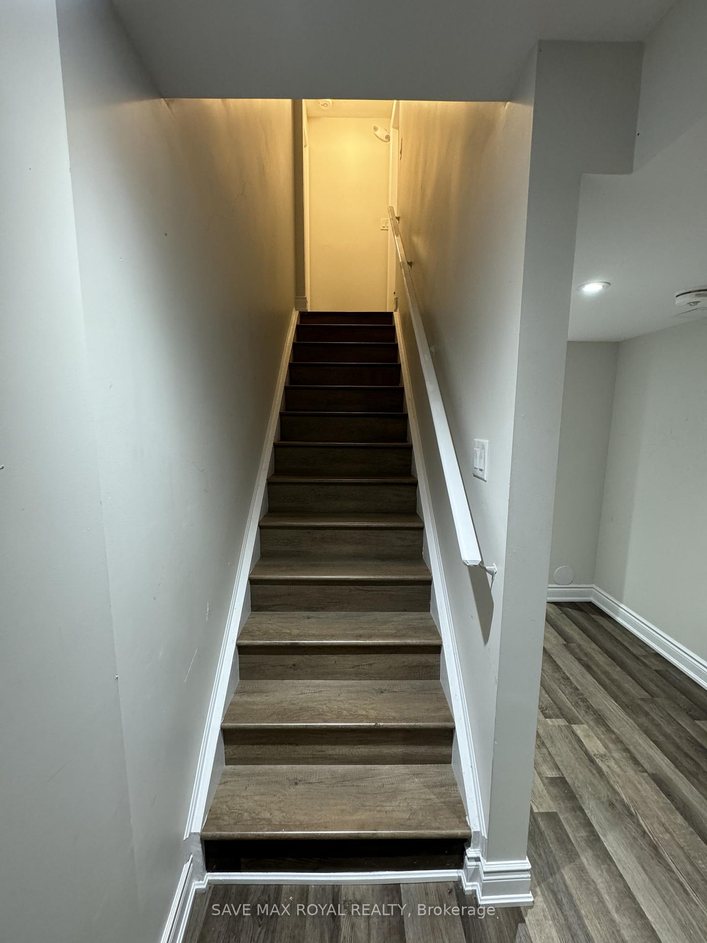 Photo 2 of Unit Bsmnt, 71 Adventura Road, Brampton, Brampton West — HOMEH