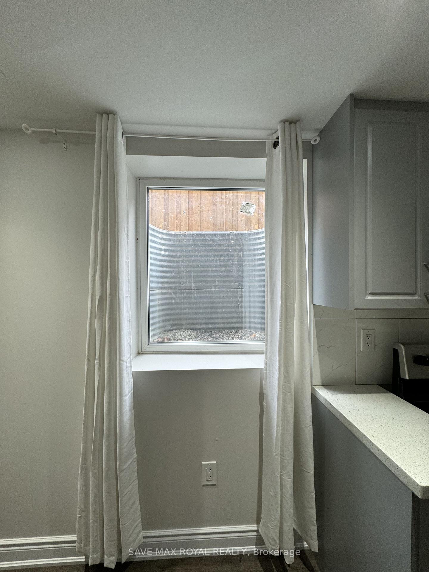 Photo 12 of Unit Bsmnt, 71 Adventura Road, Brampton, Brampton West — HOMEH