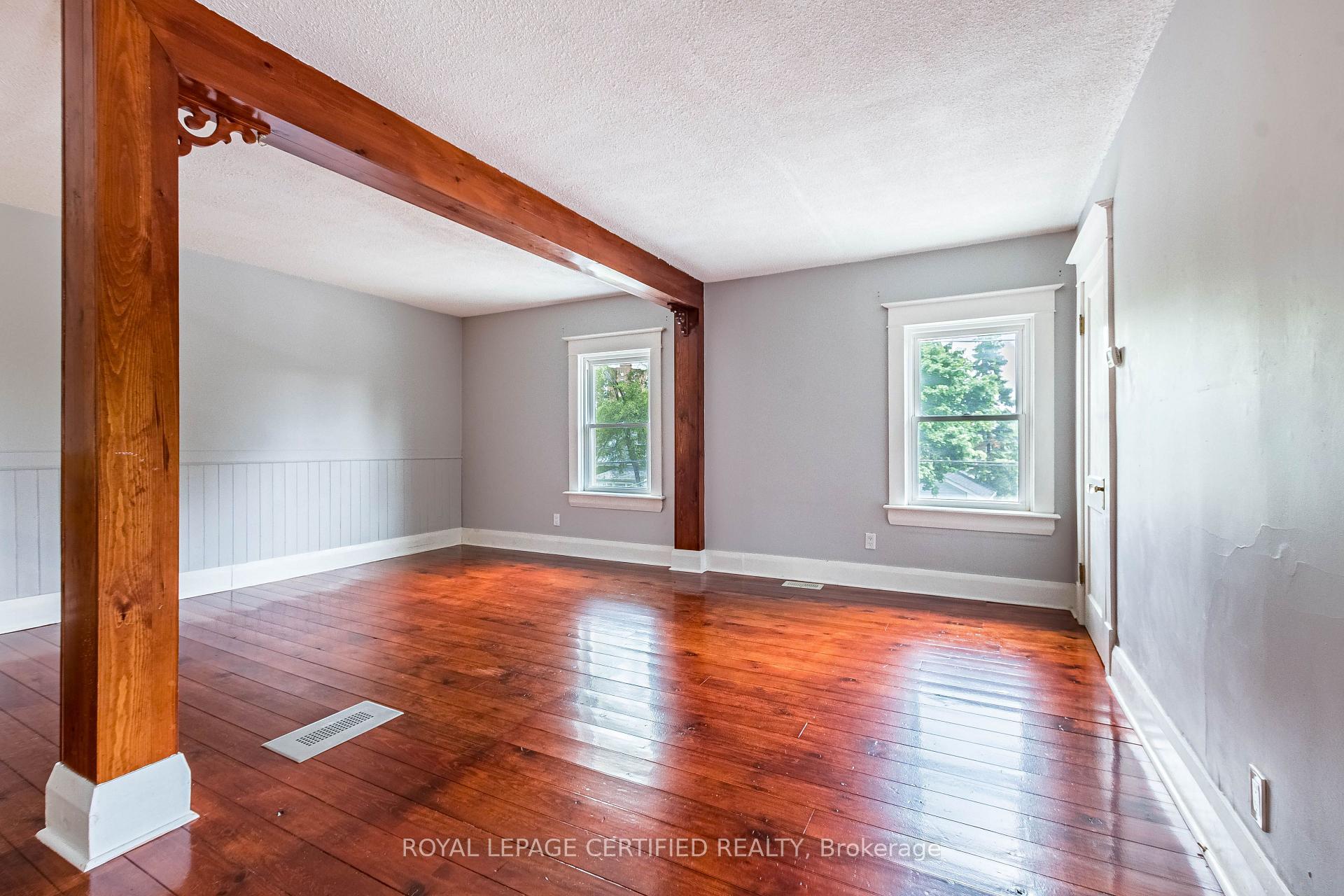 Photo 10 of 44 Joseph Street, Brampton, Downtown Brampton — HOMEH