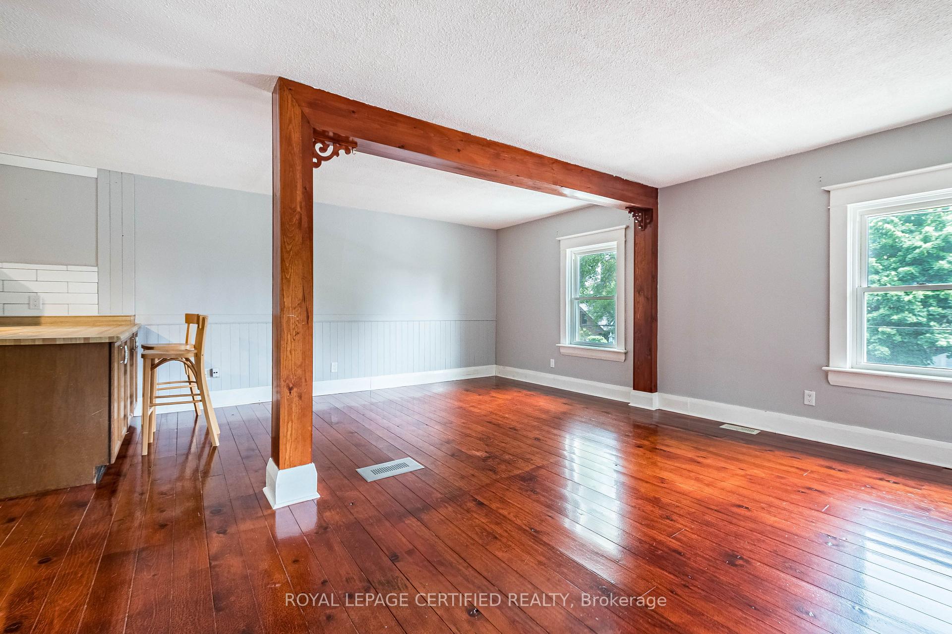 Photo 11 of 44 Joseph Street, Brampton, Downtown Brampton — HOMEH