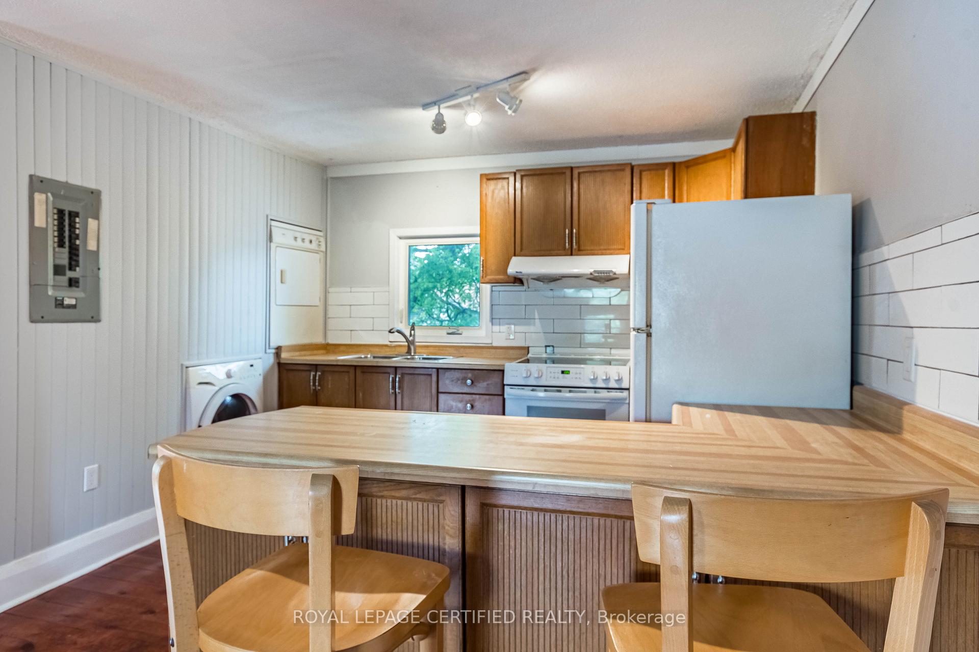 Photo 12 of 44 Joseph Street, Brampton, Downtown Brampton — HOMEH