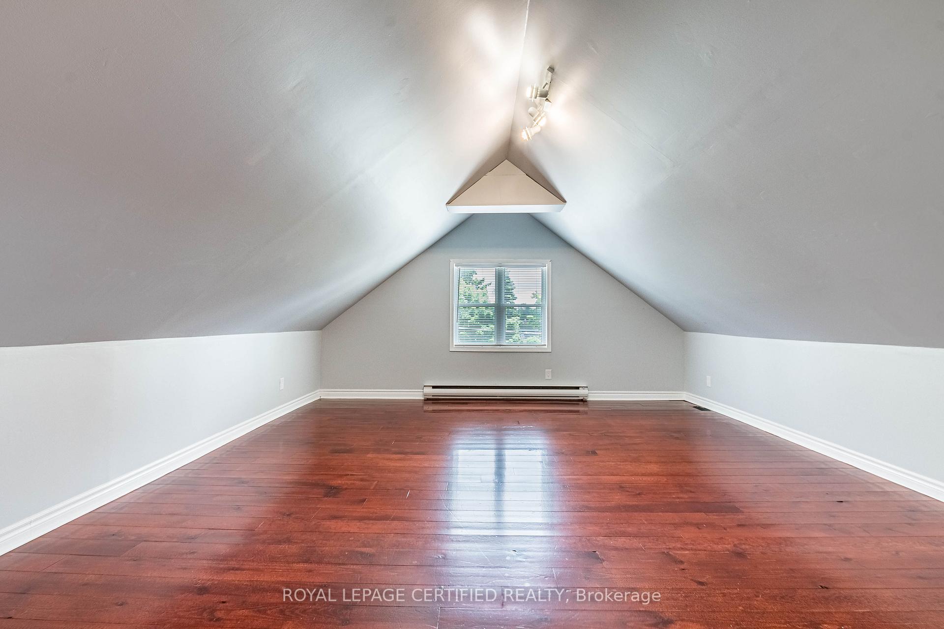 Photo 17 of 44 Joseph Street, Brampton, Downtown Brampton — HOMEH