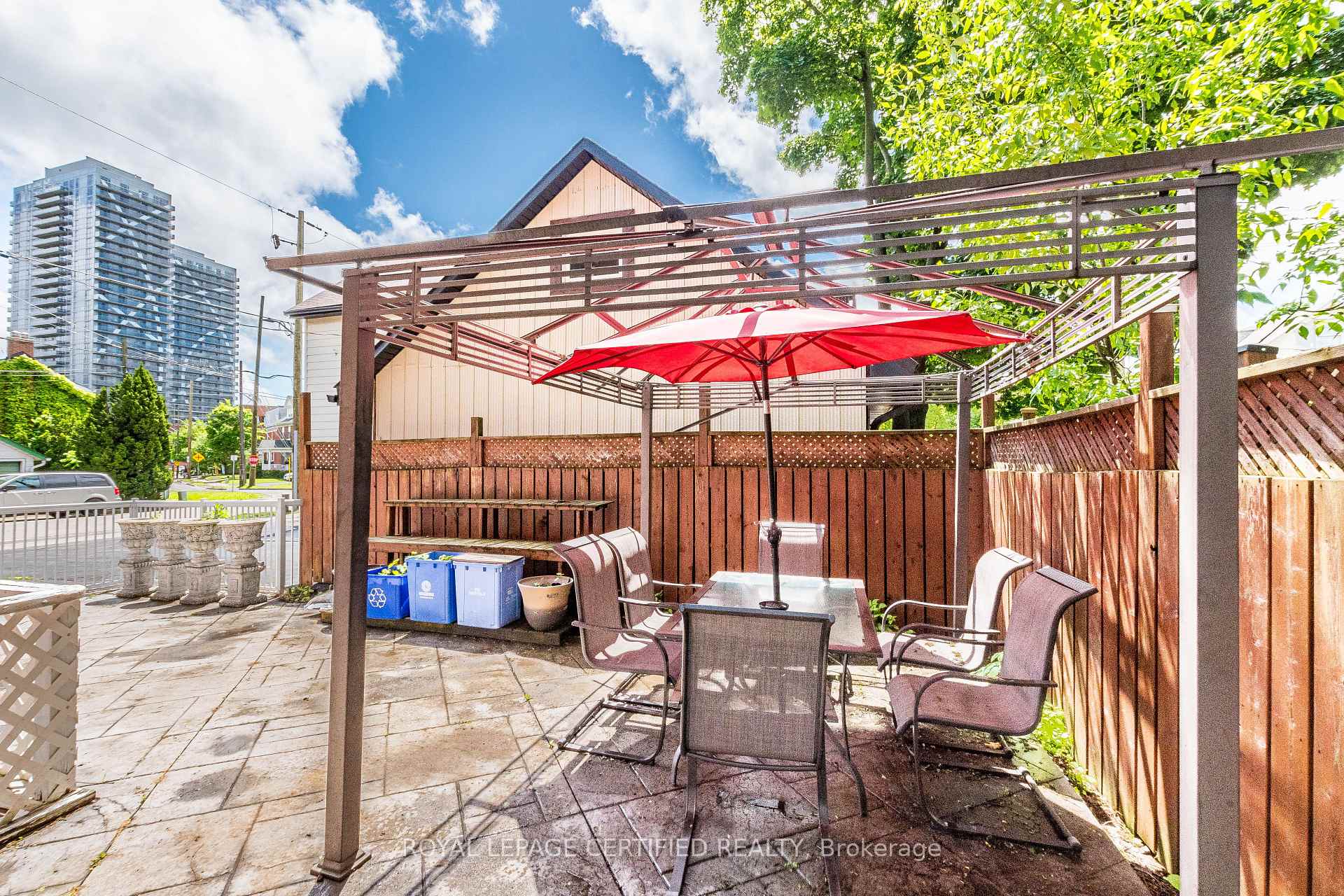 Photo 29 of 44 Joseph Street, Brampton, Downtown Brampton — HOMEH