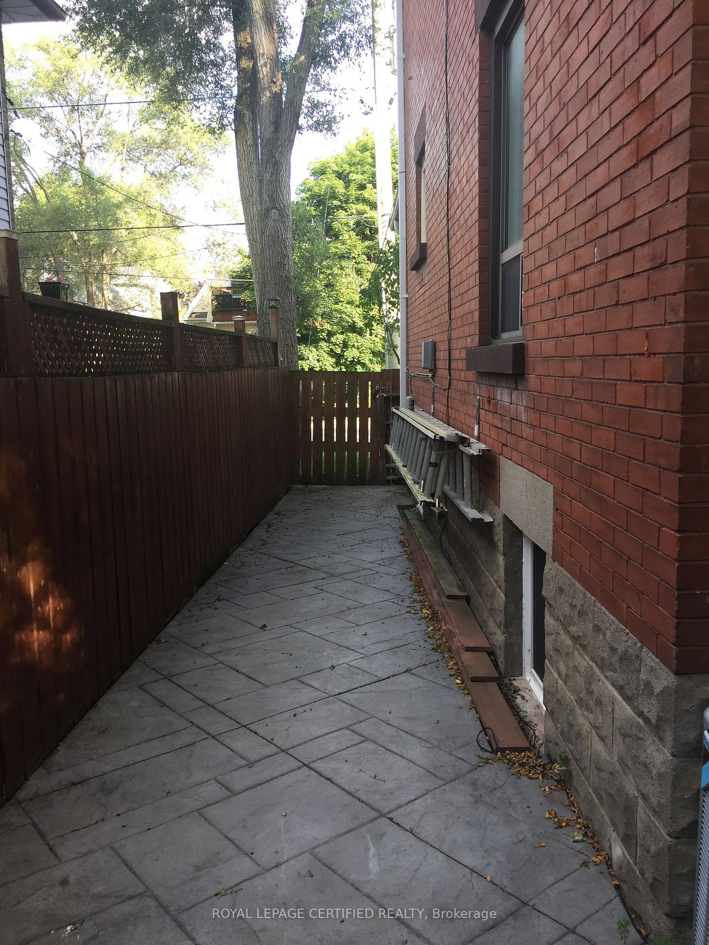Photo 27 of 44 Joseph Street, Brampton, Downtown Brampton — HOMEH