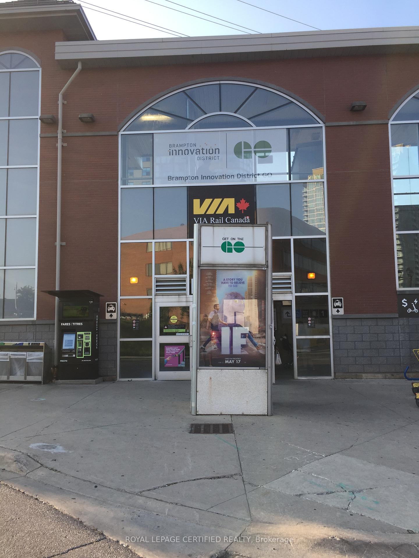 Photo 25 of 44 Joseph Street, Brampton, Downtown Brampton — HOMEH