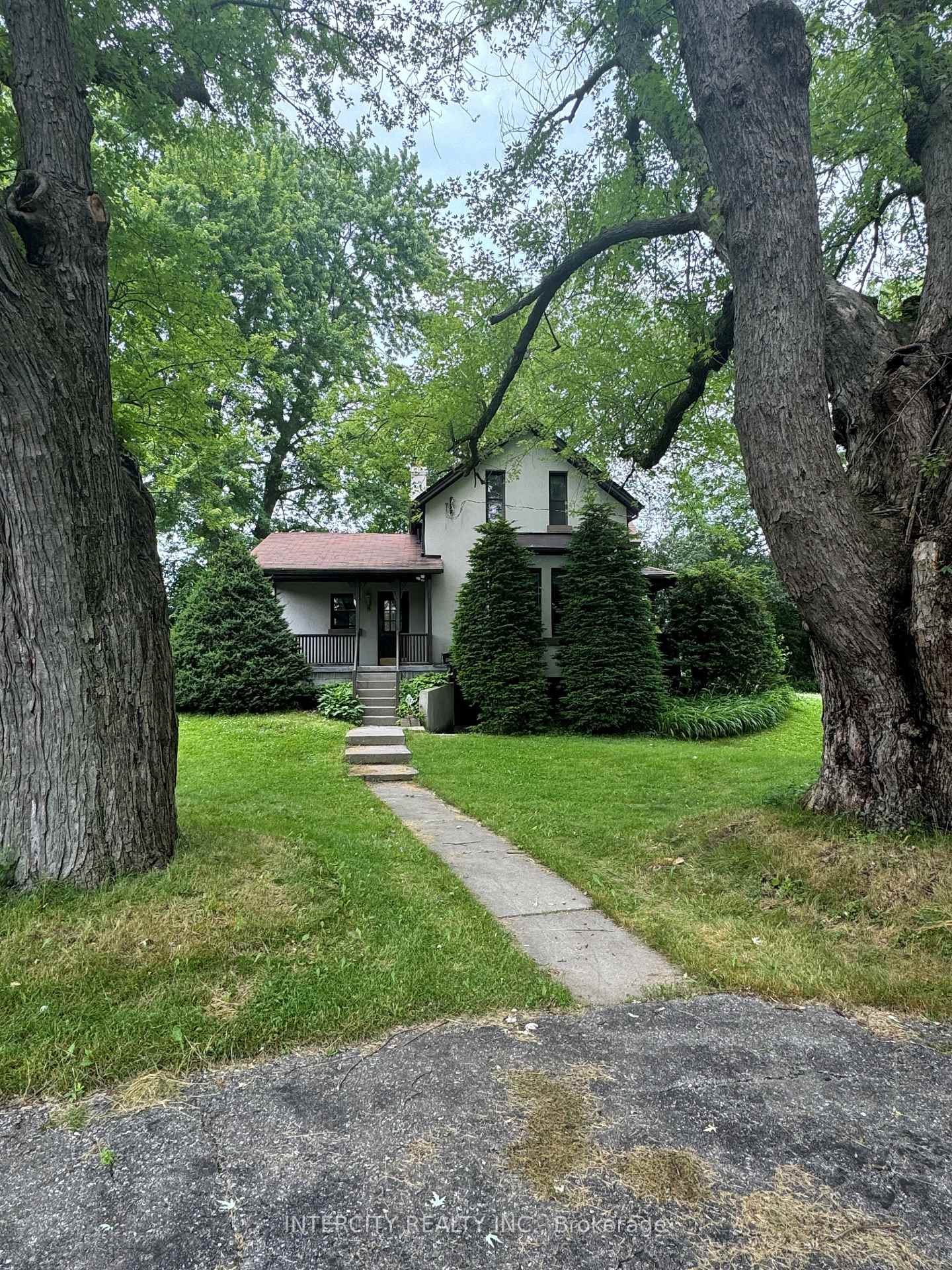 Photo 1 of 10 Kingcross Drive, King, Nobleton — HOMEH