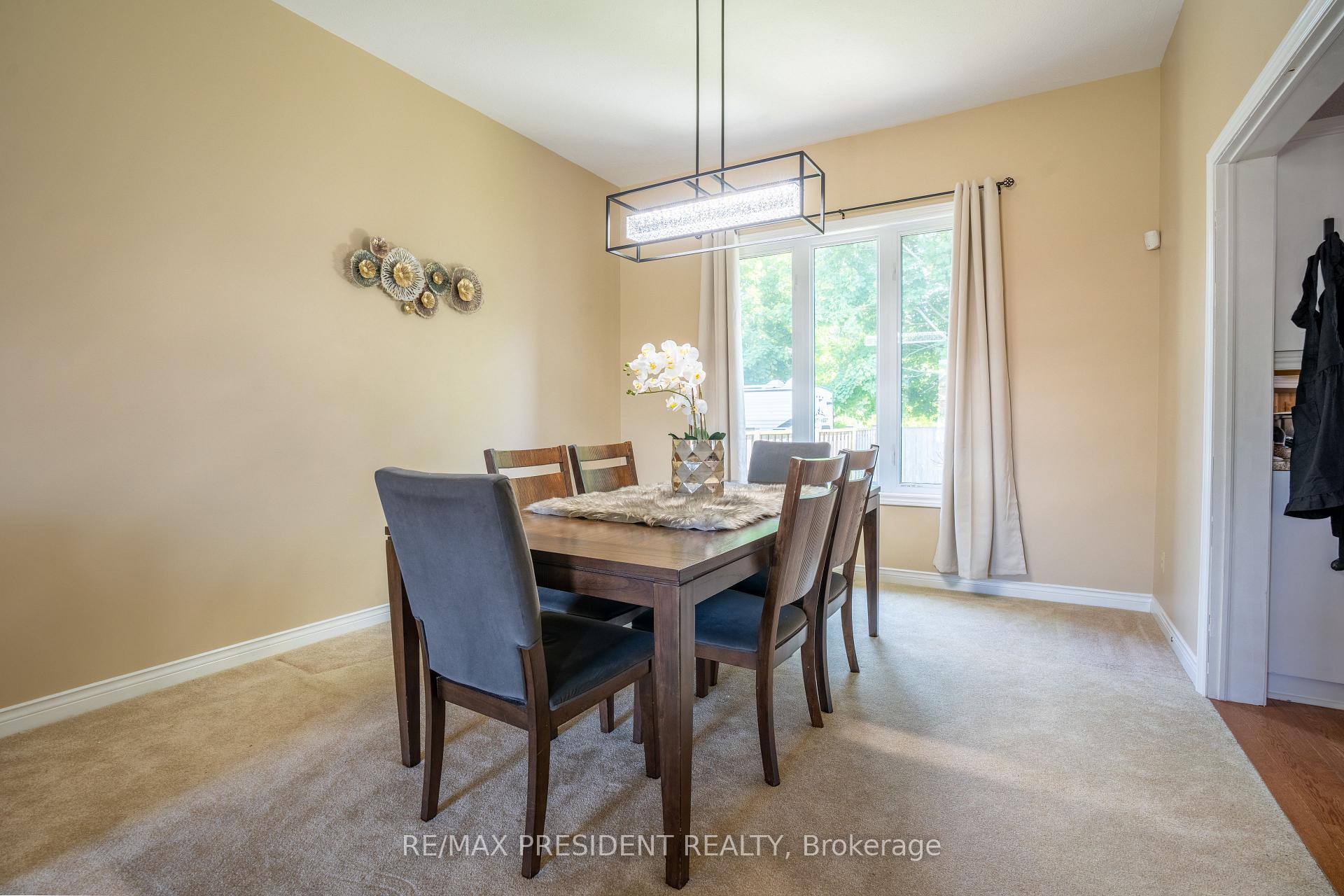 Photo 11 of 70 Charles Crescent, Chatham-Kent, Wallaceburg — HOMEH