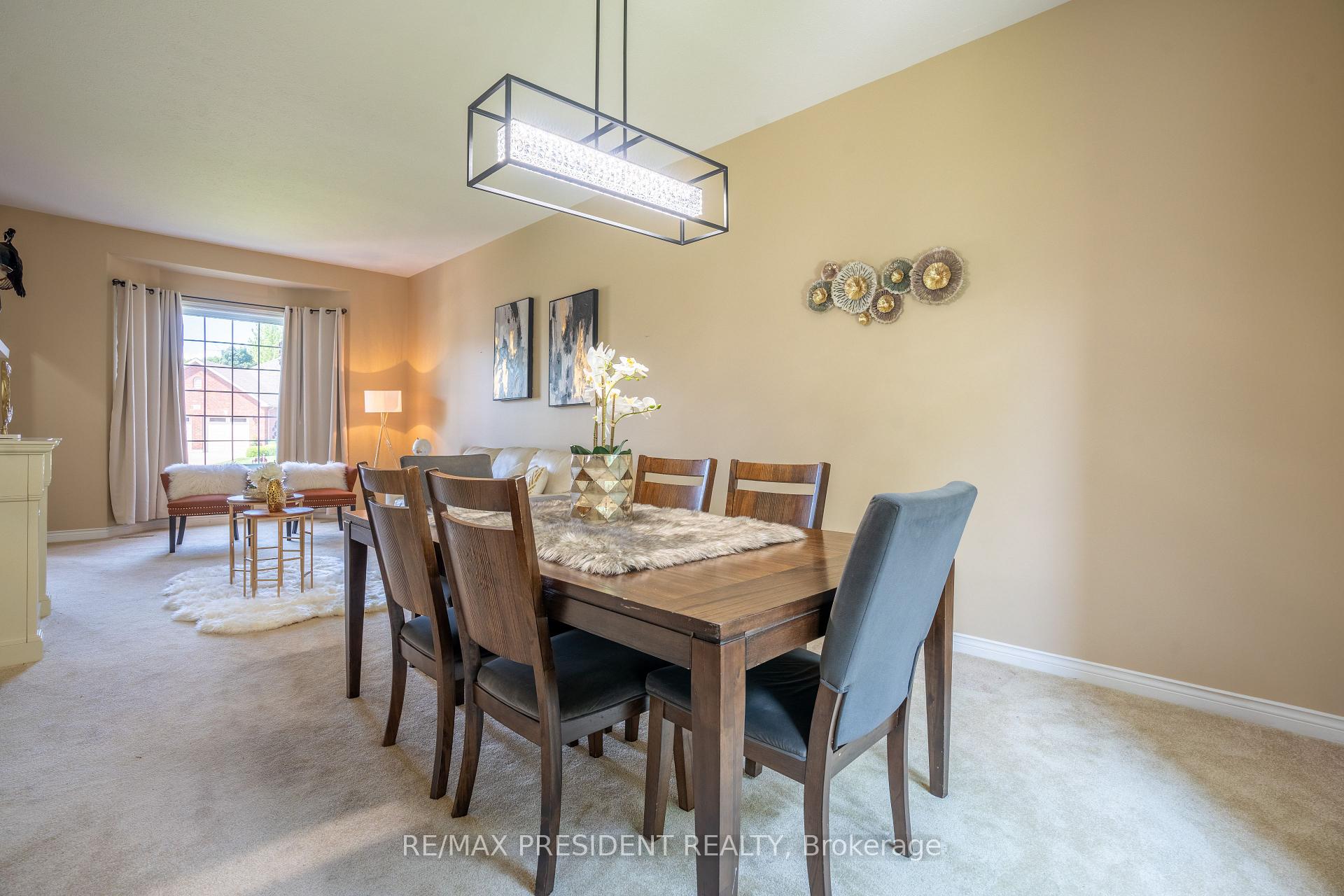 Photo 13 of 70 Charles Crescent, Chatham-Kent, Wallaceburg — HOMEH