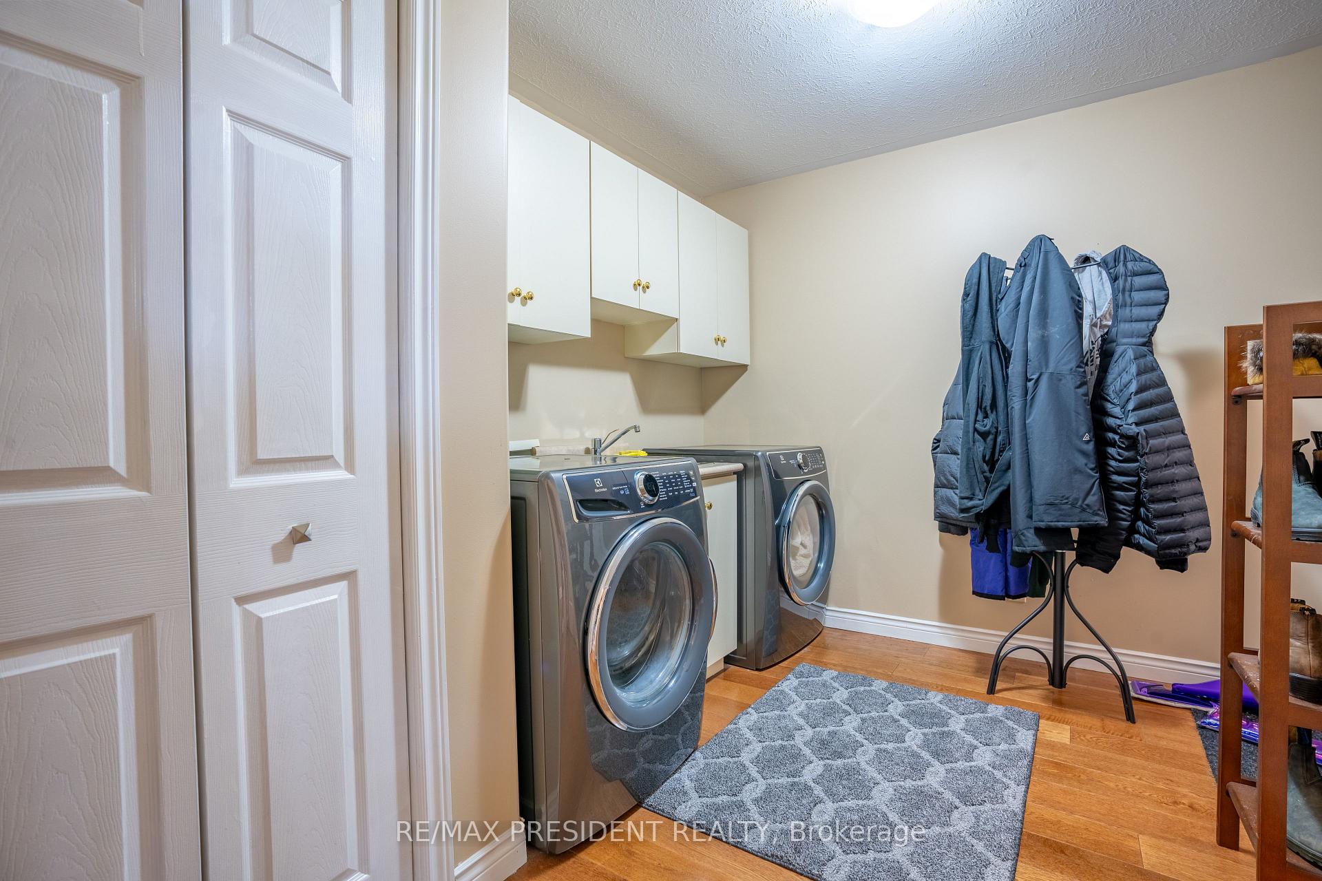 Photo 15 of 70 Charles Crescent, Chatham-Kent, Wallaceburg — HOMEH