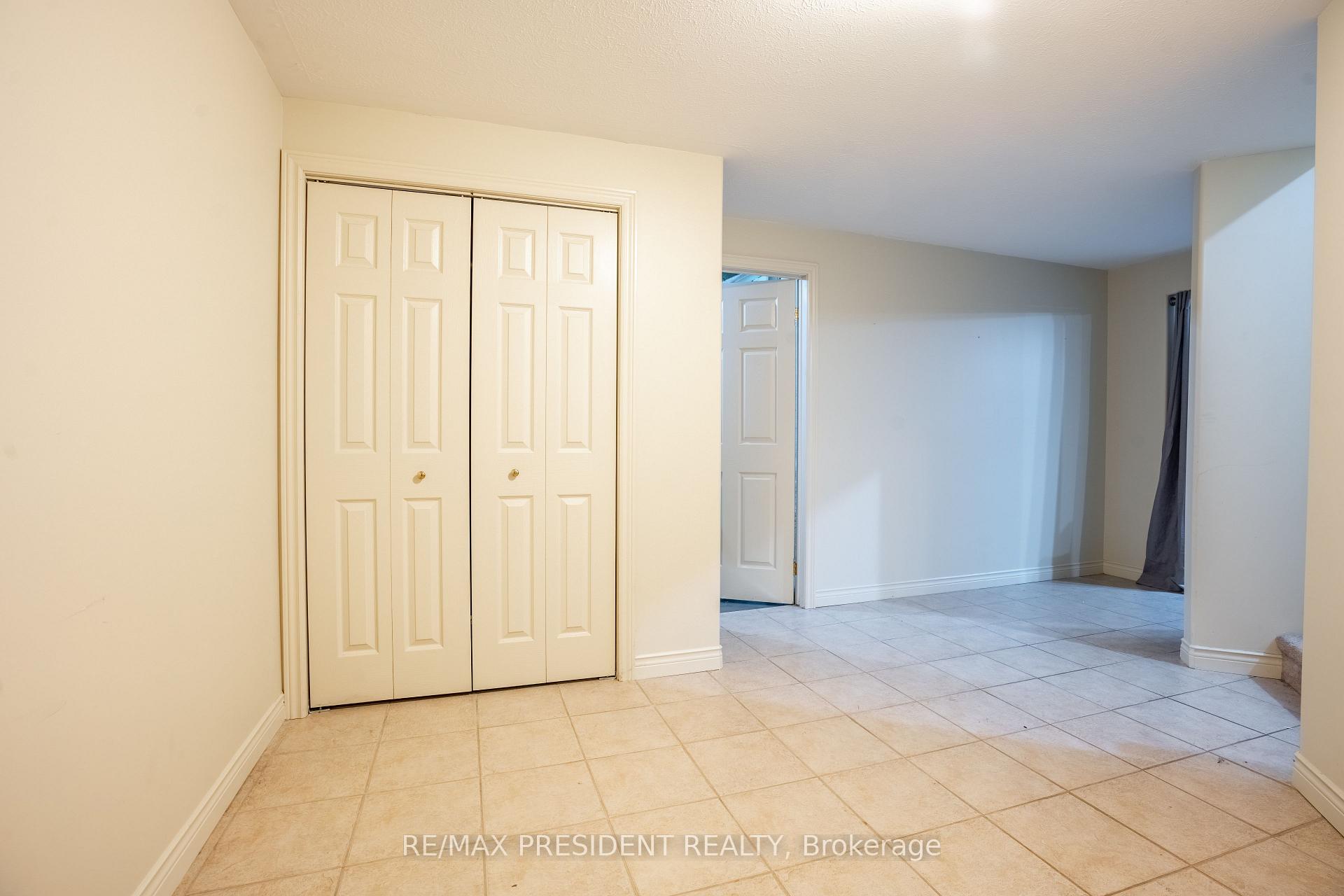 Photo 38 of 70 Charles Crescent, Chatham-Kent, Wallaceburg — HOMEH