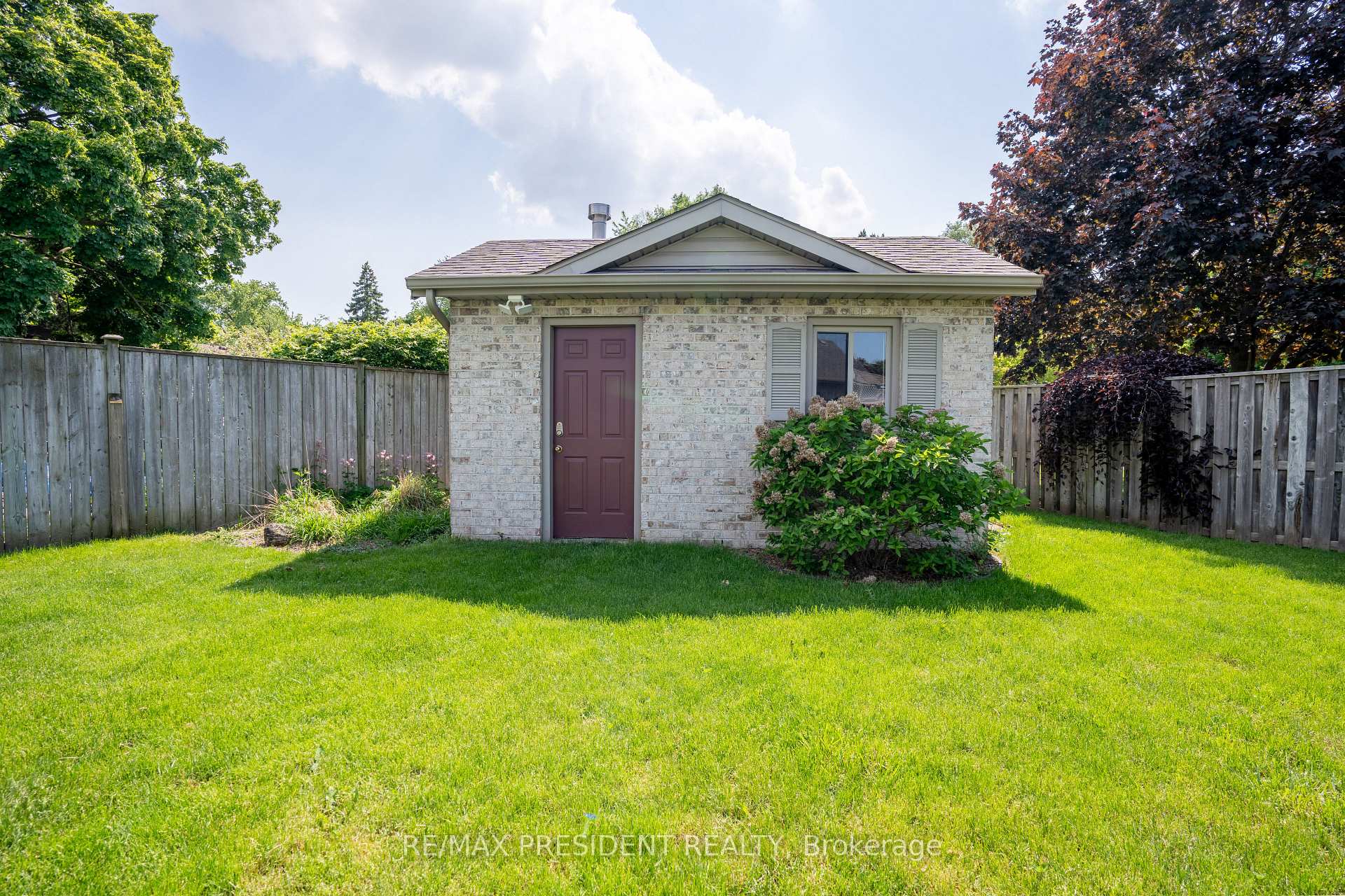 Photo 36 of 70 Charles Crescent, Chatham-Kent, Wallaceburg — HOMEH