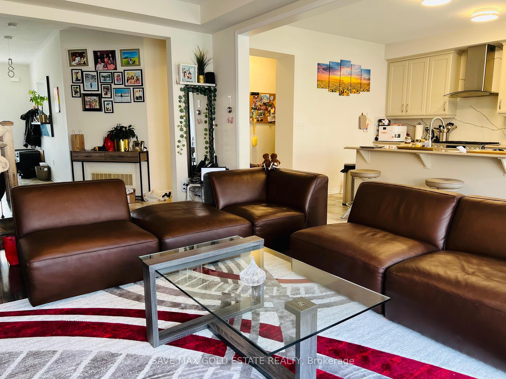Photo 8 of 212 Spring Creek Drive, Hamilton, Waterdown — HOMEH