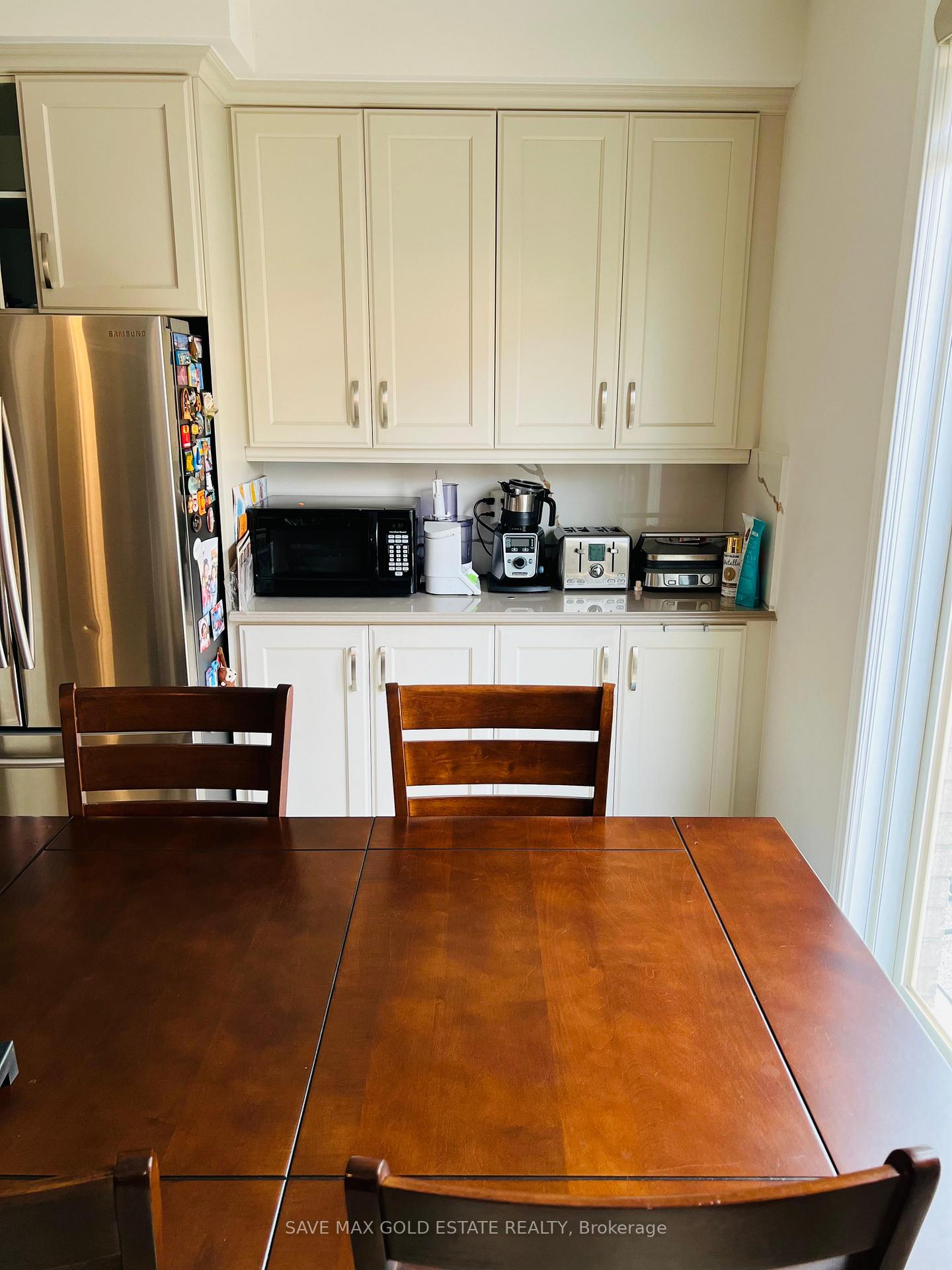 Photo 12 of 212 Spring Creek Drive, Hamilton, Waterdown — HOMEH