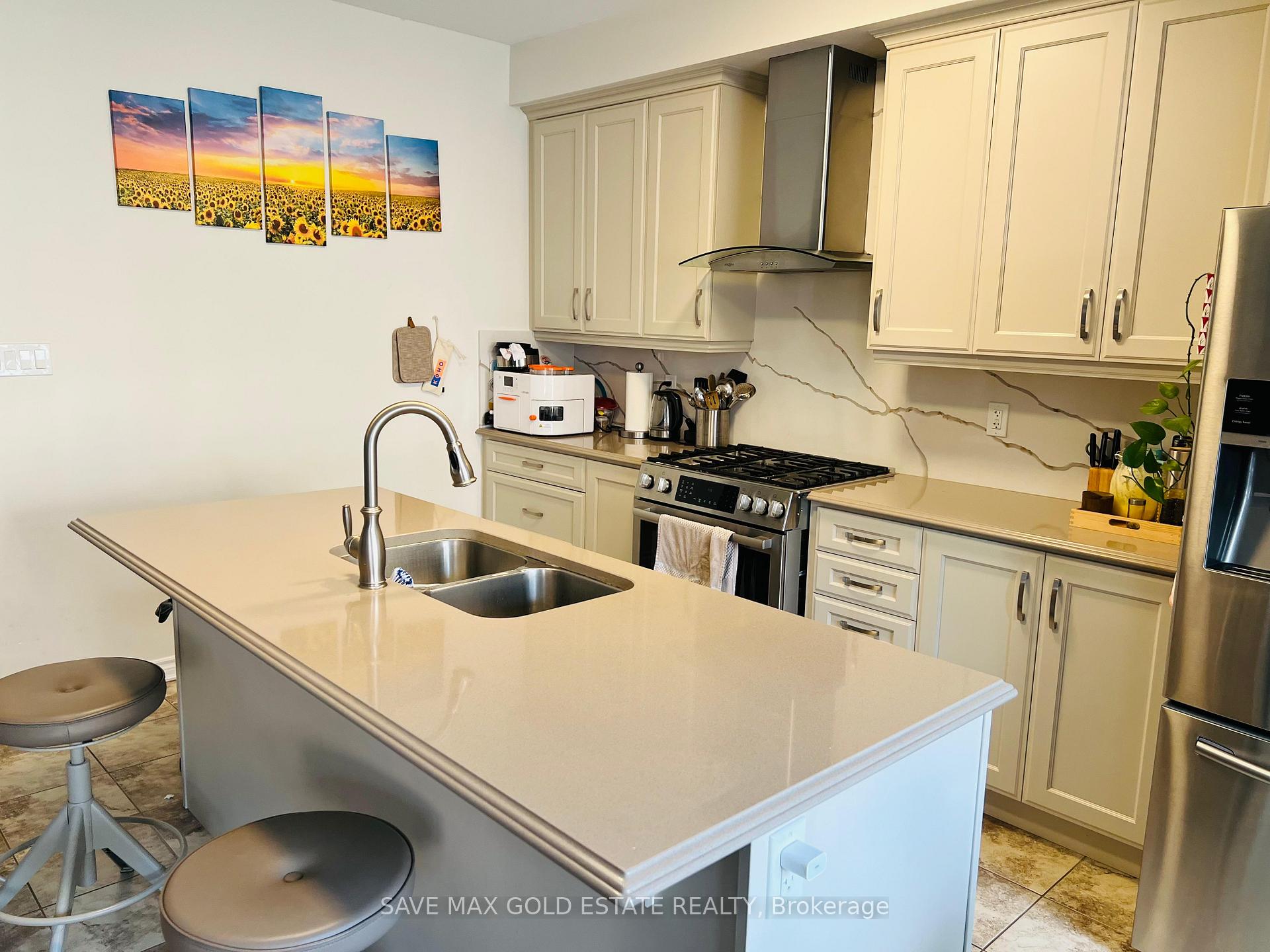 Photo 18 of 212 Spring Creek Drive, Hamilton, Waterdown — HOMEH