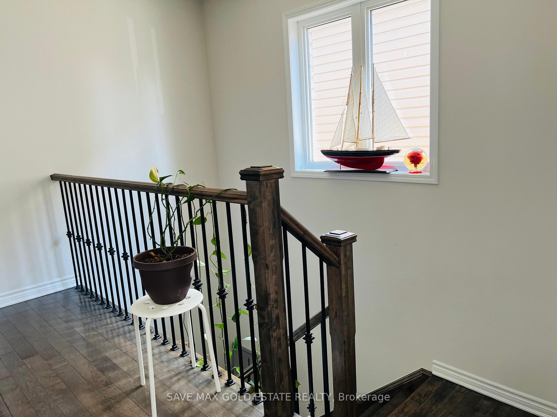 Photo 34 of 212 Spring Creek Drive, Hamilton, Waterdown — HOMEH