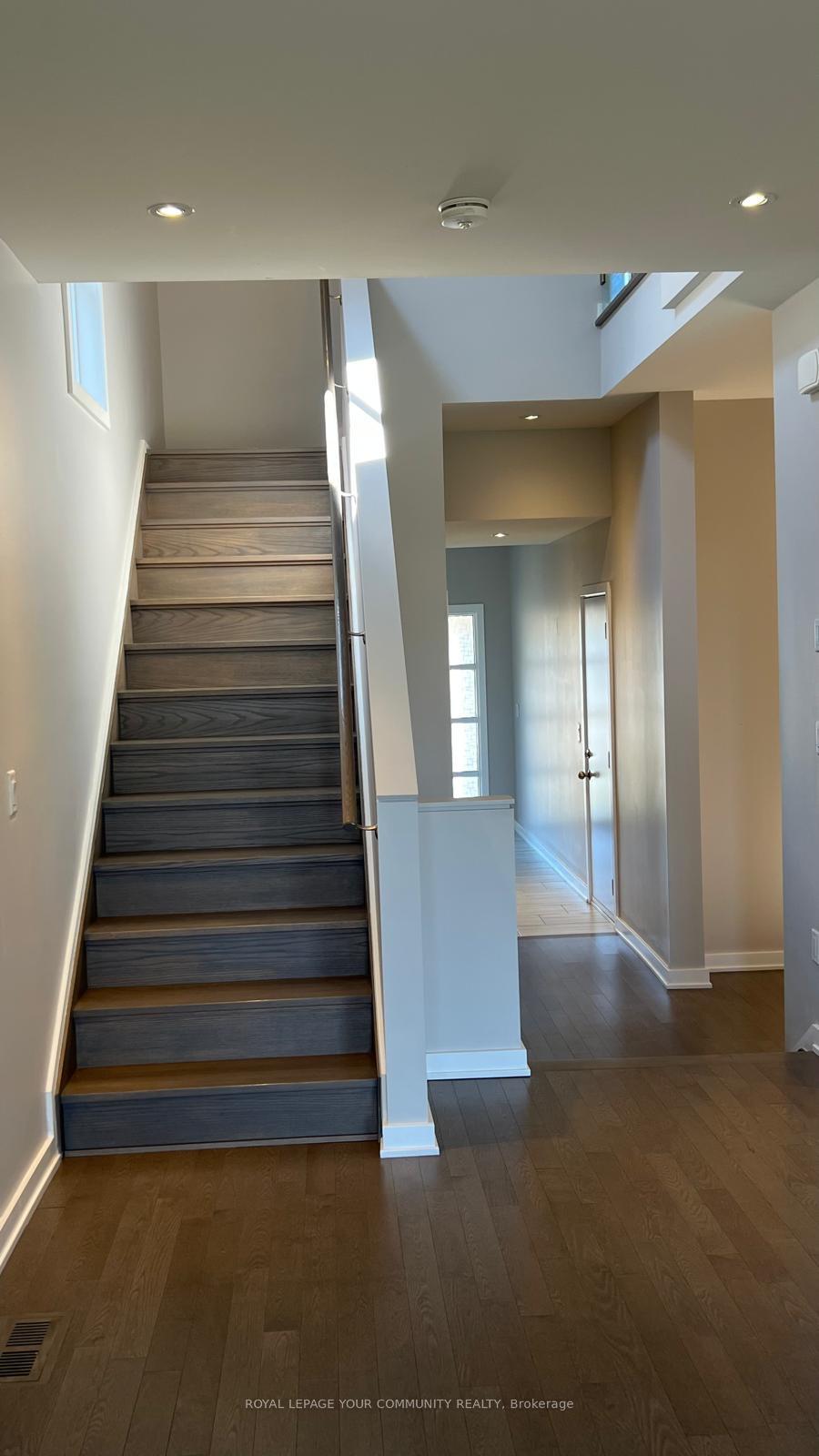 Photo 14 of 172 Shuttleworth Drive, Ottawa, Leitrim — HOMEH