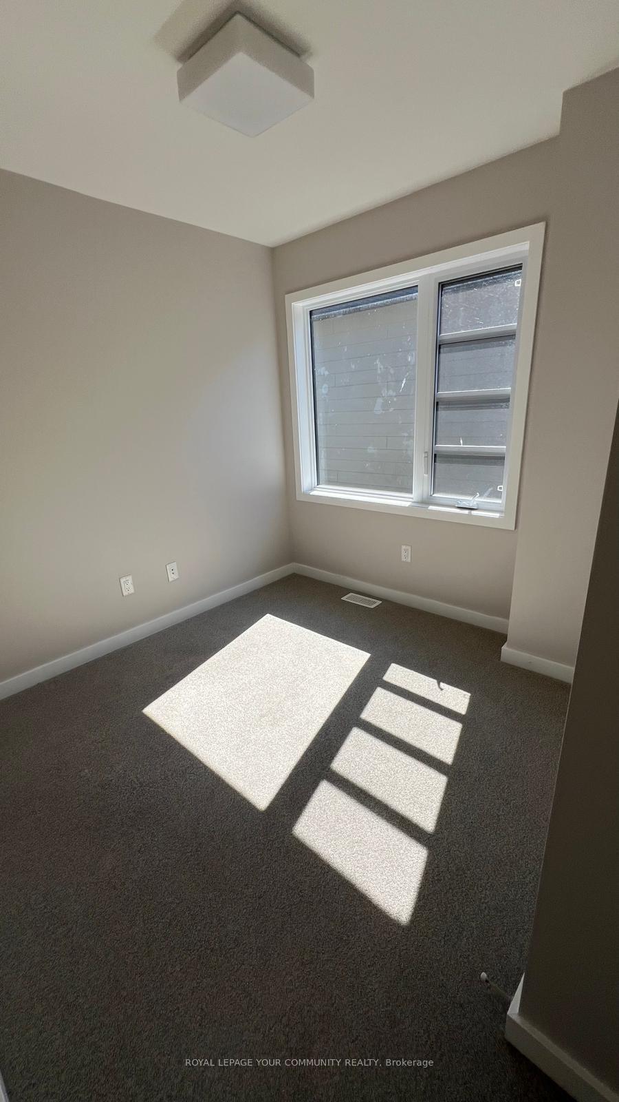 Photo 24 of 172 Shuttleworth Drive, Ottawa, Leitrim — HOMEH