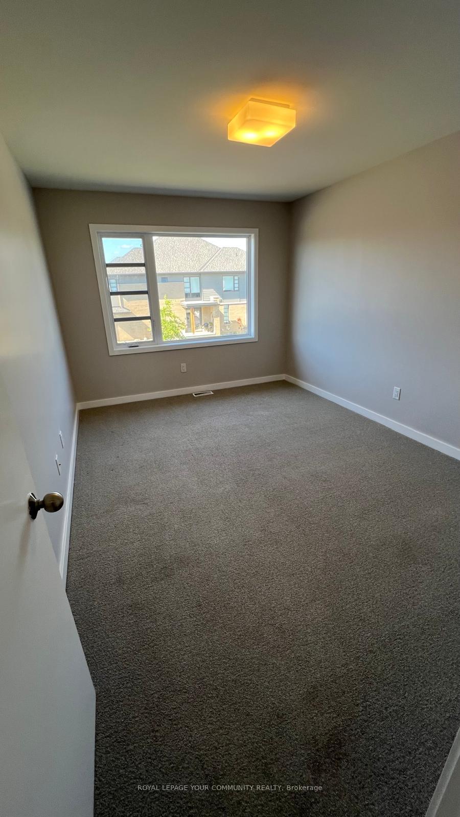 Photo 27 of 172 Shuttleworth Drive, Ottawa, Leitrim — HOMEH
