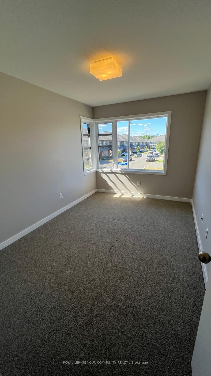 Photo 29 of 172 Shuttleworth Drive, Ottawa, Leitrim — HOMEH