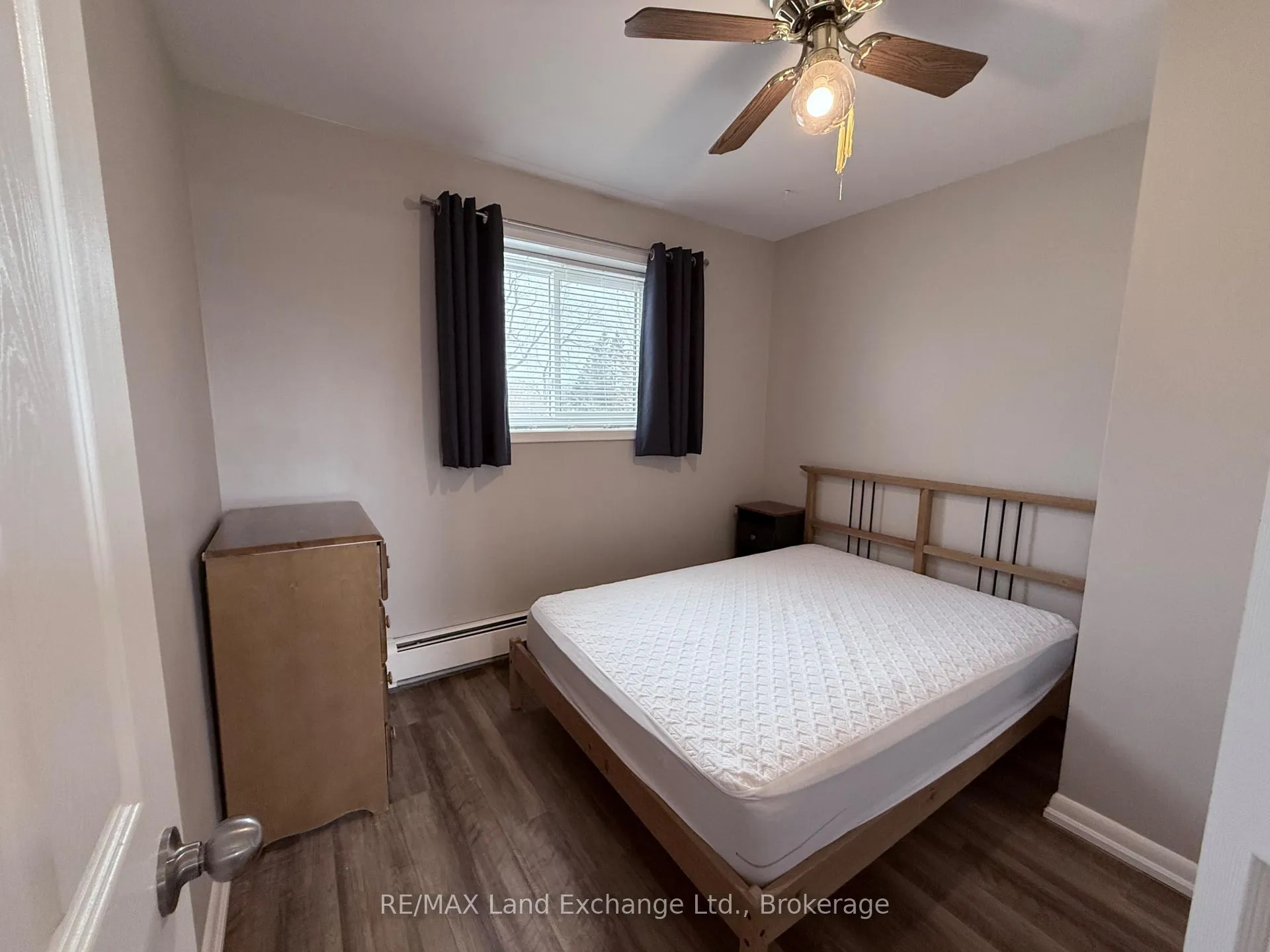 Photo 4 of Unit Upper, 433 Broadway Street, Kincardine — HOMEH