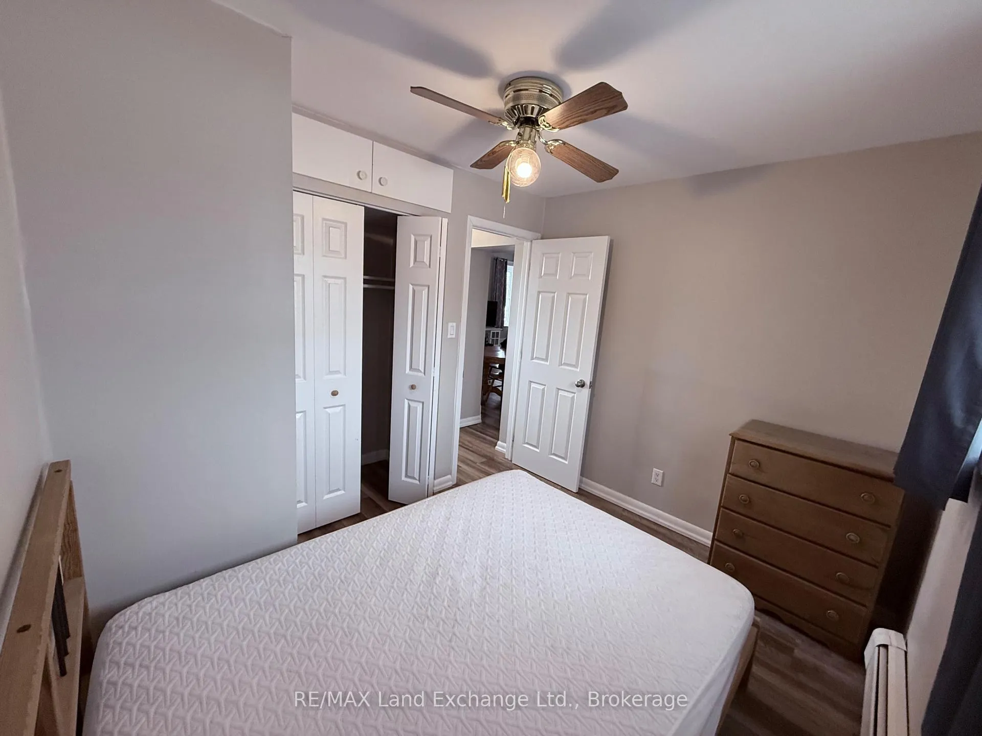 Photo 5 of Unit Upper, 433 Broadway Street, Kincardine — HOMEH