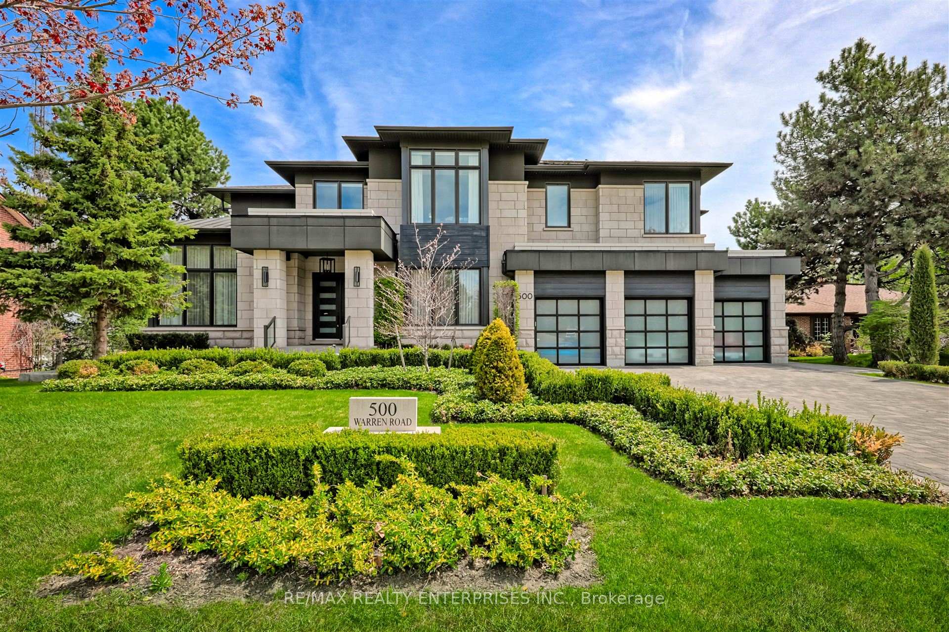 Photo 2 of 500 Warren Road, King, King City — HOMEH