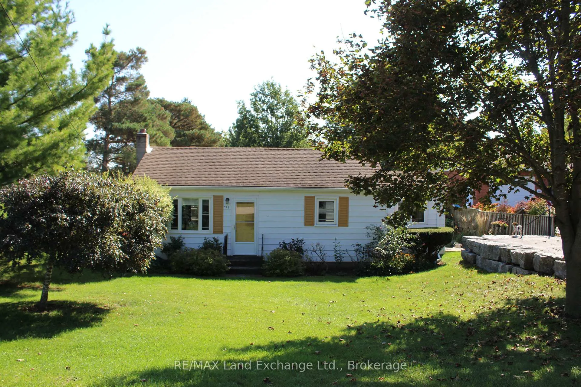 Photo 3 of 415 Elgin Street S, Kincardine — HOMEH