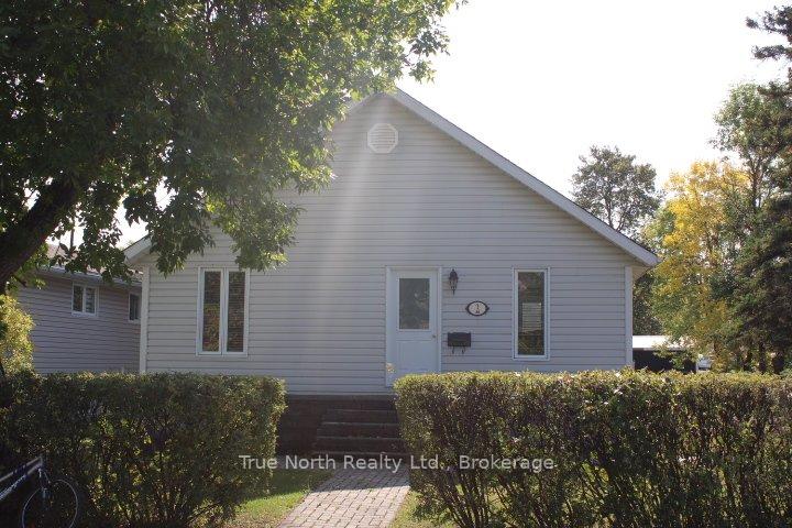 Photo 1 of 2 Murdock Street, Kapuskasing — HOMEH
