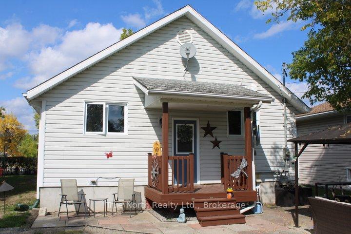 Photo 2 of 2 Murdock Street, Kapuskasing — HOMEH