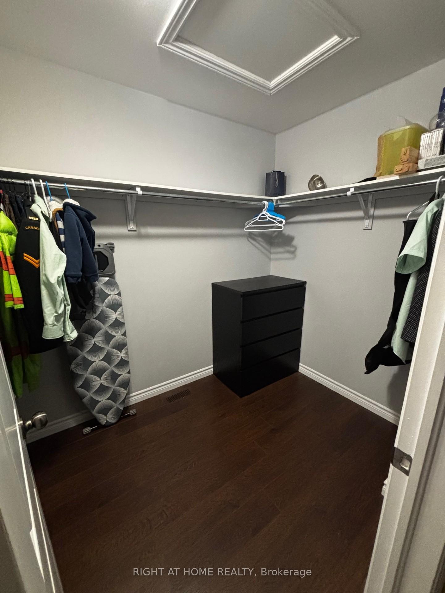 Photo 12 of 1427 Monarch Drive, Kingston, City Northwest — HOMEH