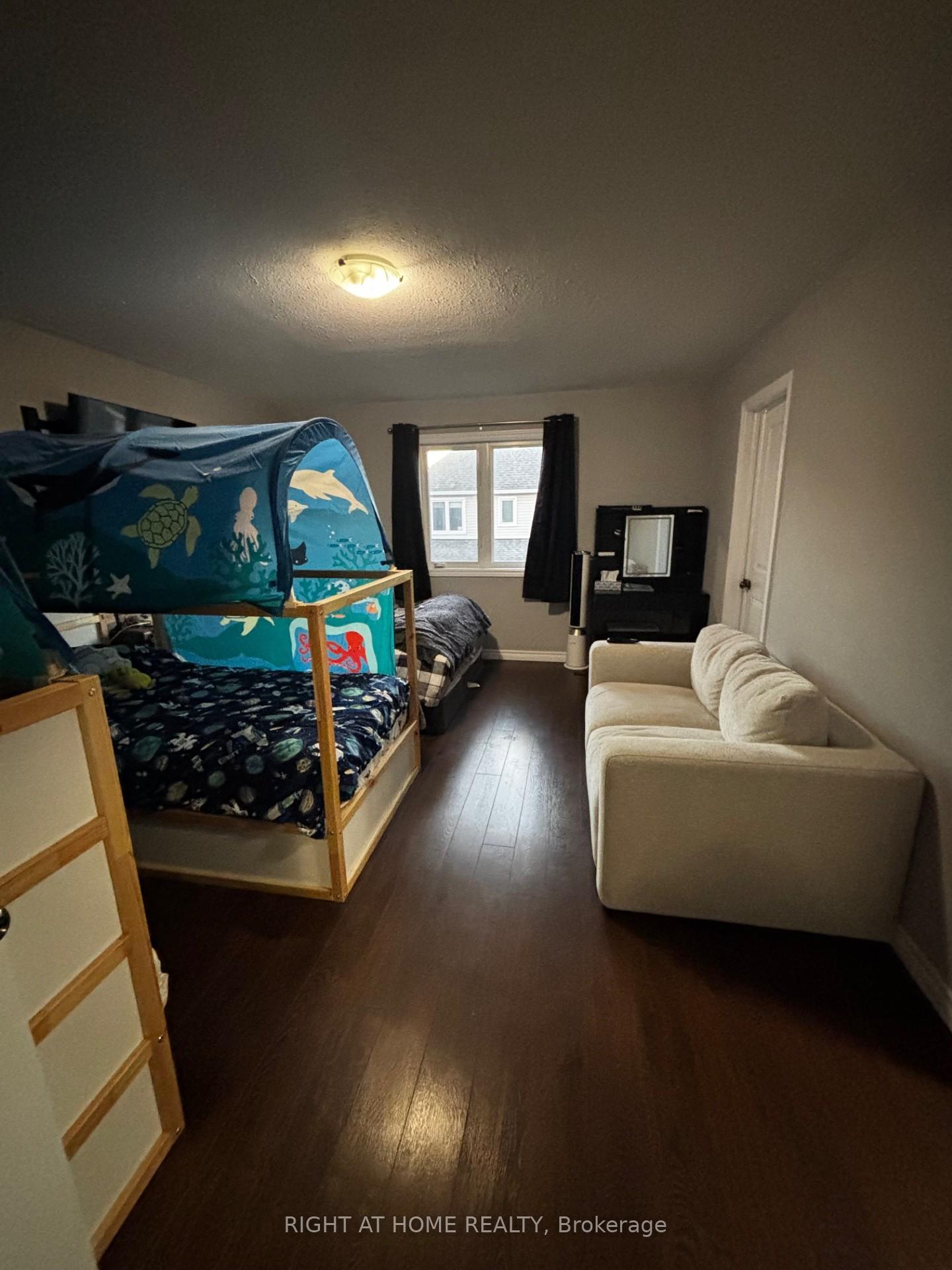 Photo 14 of 1427 Monarch Drive, Kingston, City Northwest — HOMEH