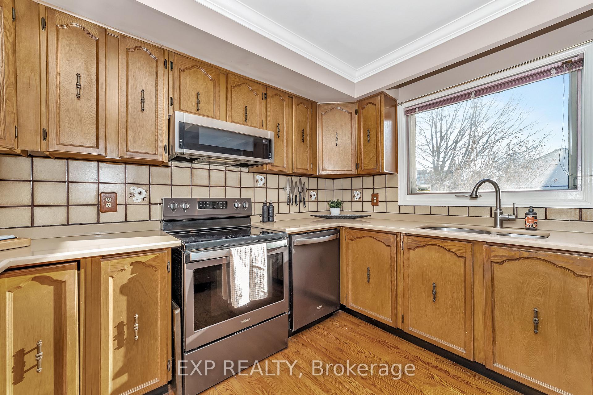 Photo 10 of 1309 Plante Drive, Ottawa, Hunt Club/Western Community — HOMEH