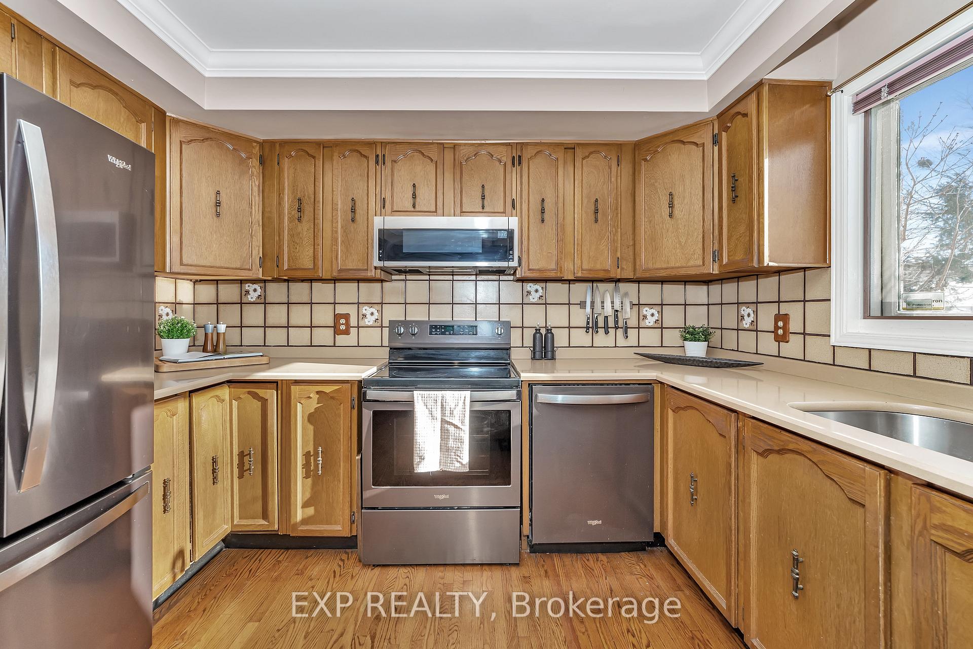 Photo 11 of 1309 Plante Drive, Ottawa, Hunt Club/Western Community — HOMEH