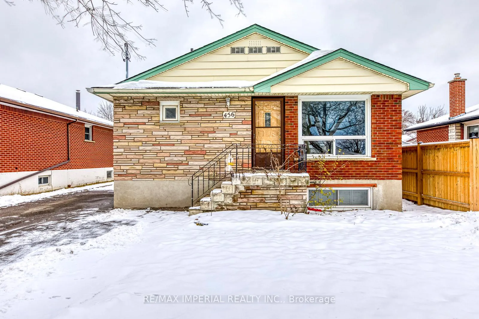 Photo 3 of Unit Main, 456 East 13th Street, Hamilton, Hill Park — HOMEH