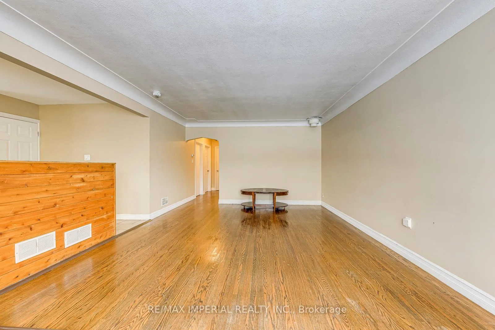 Photo 7 of Unit Main, 456 East 13th Street, Hamilton, Hill Park — HOMEH
