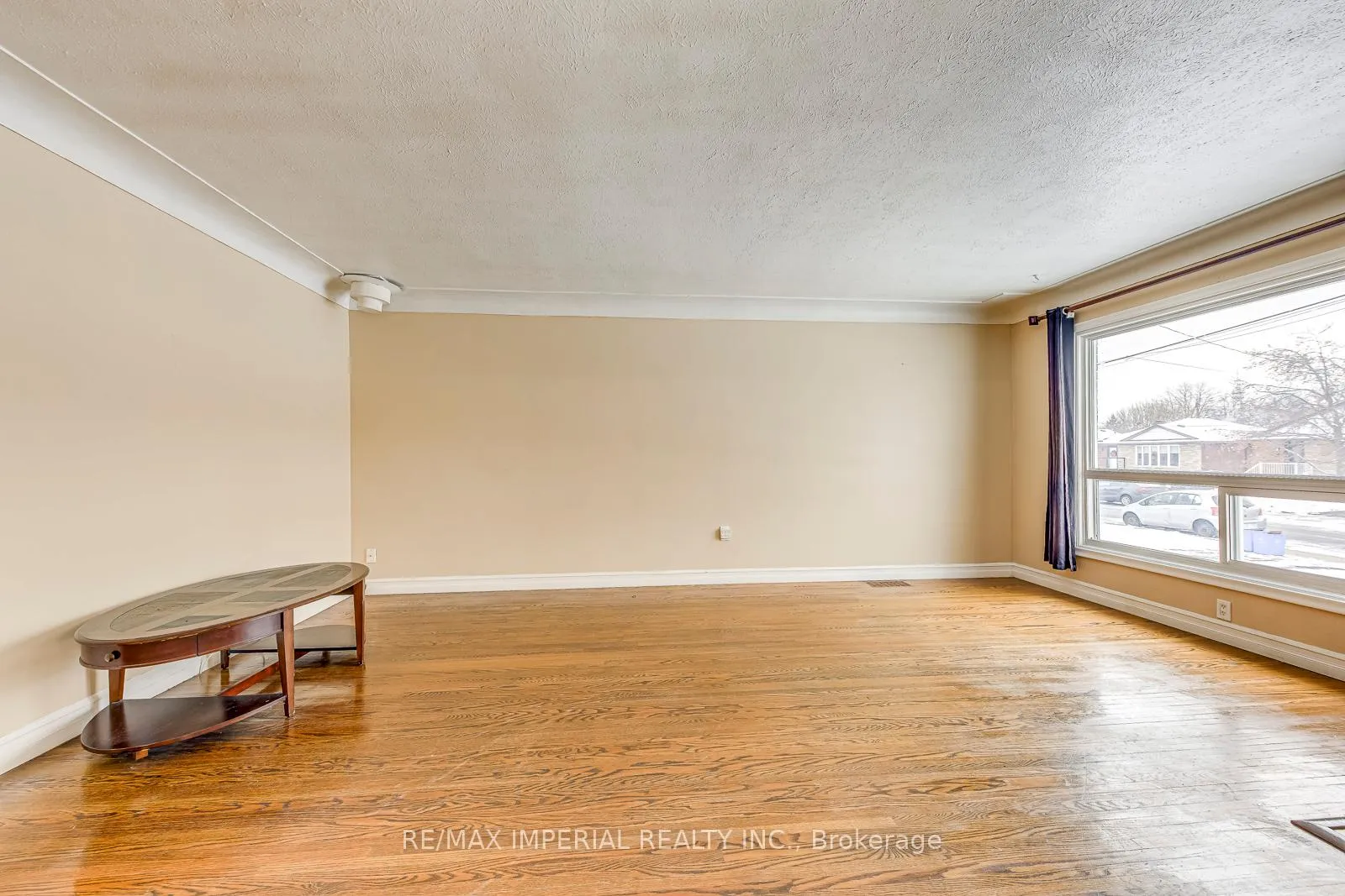 Photo 8 of Unit Main, 456 East 13th Street, Hamilton, Hill Park — HOMEH