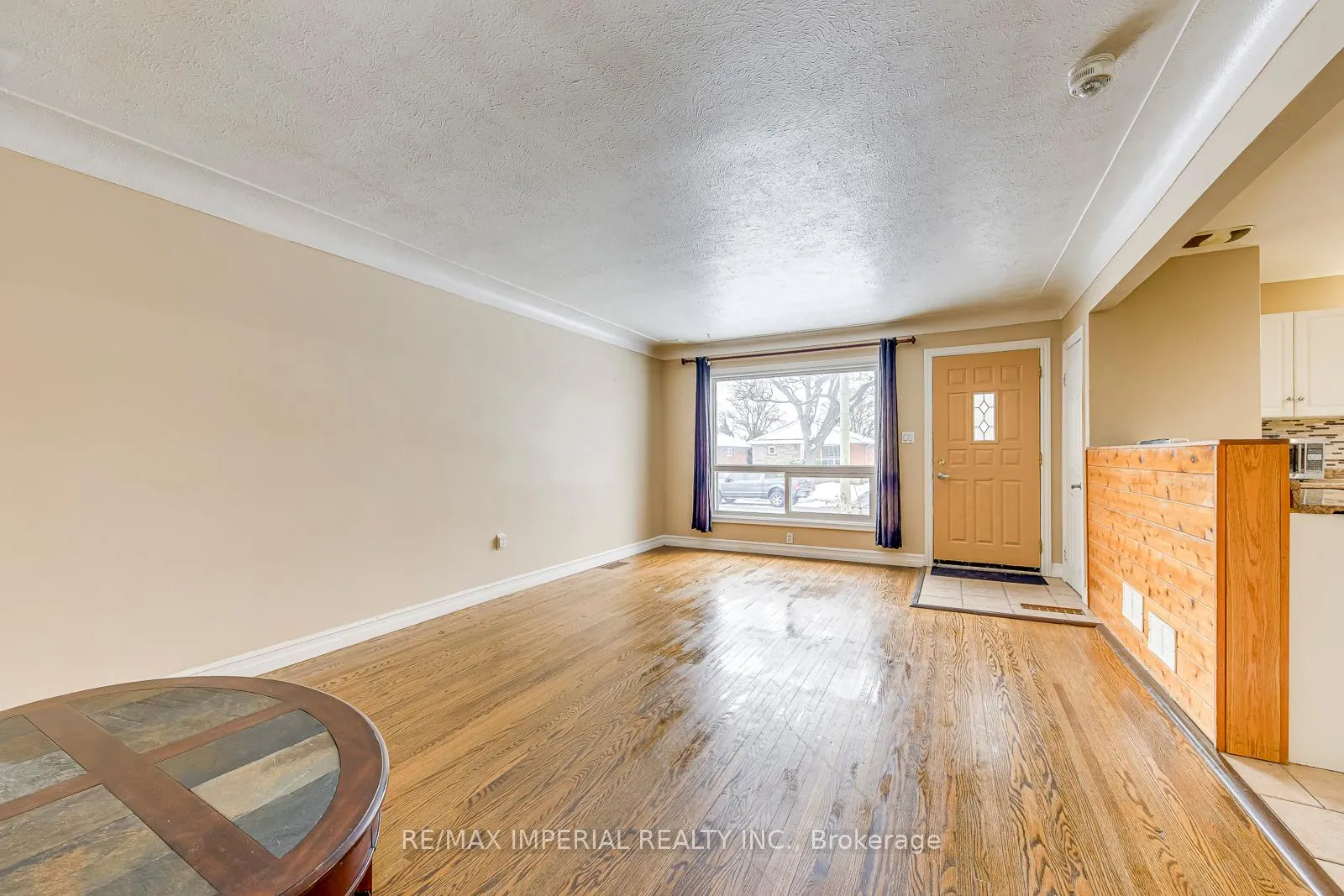 Photo 9 of Unit Main, 456 East 13th Street, Hamilton, Hill Park — HOMEH