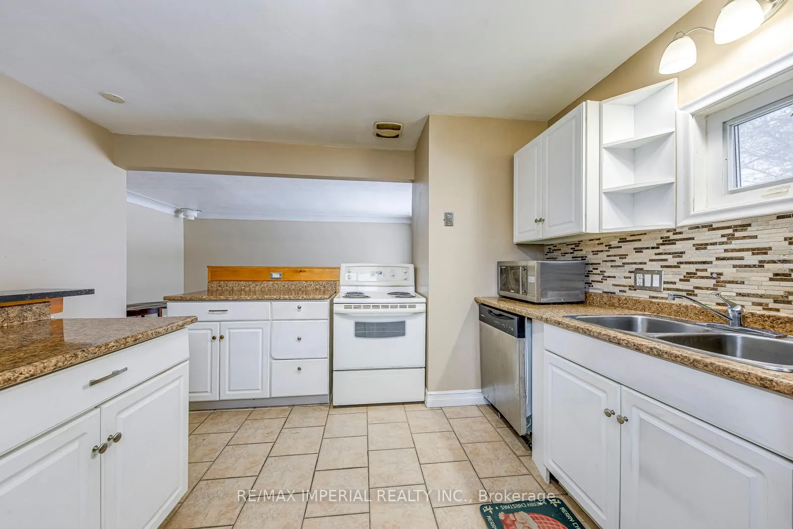 Photo 16 of Unit Main, 456 East 13th Street, Hamilton, Hill Park — HOMEH