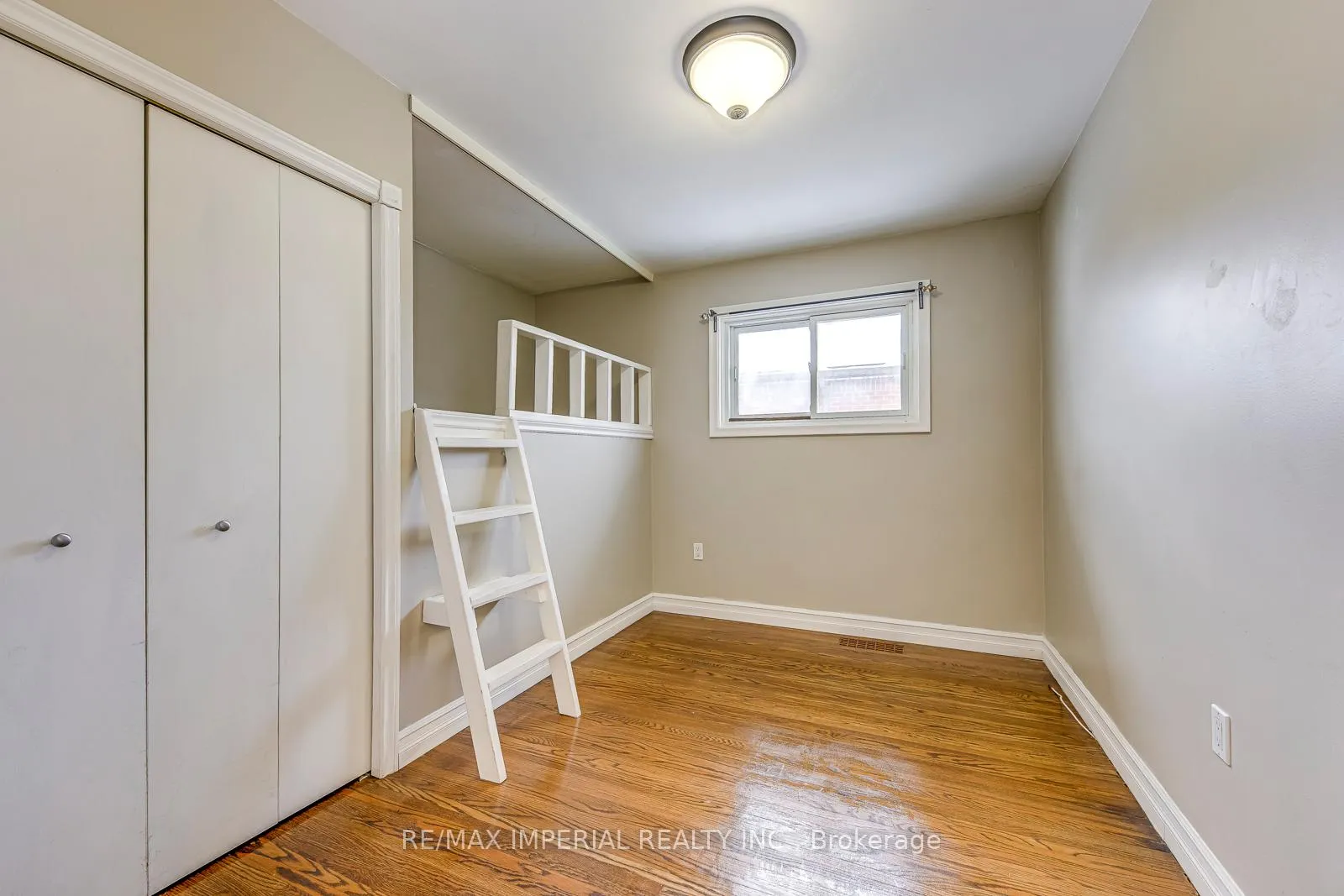 Photo 18 of Unit Main, 456 East 13th Street, Hamilton, Hill Park — HOMEH