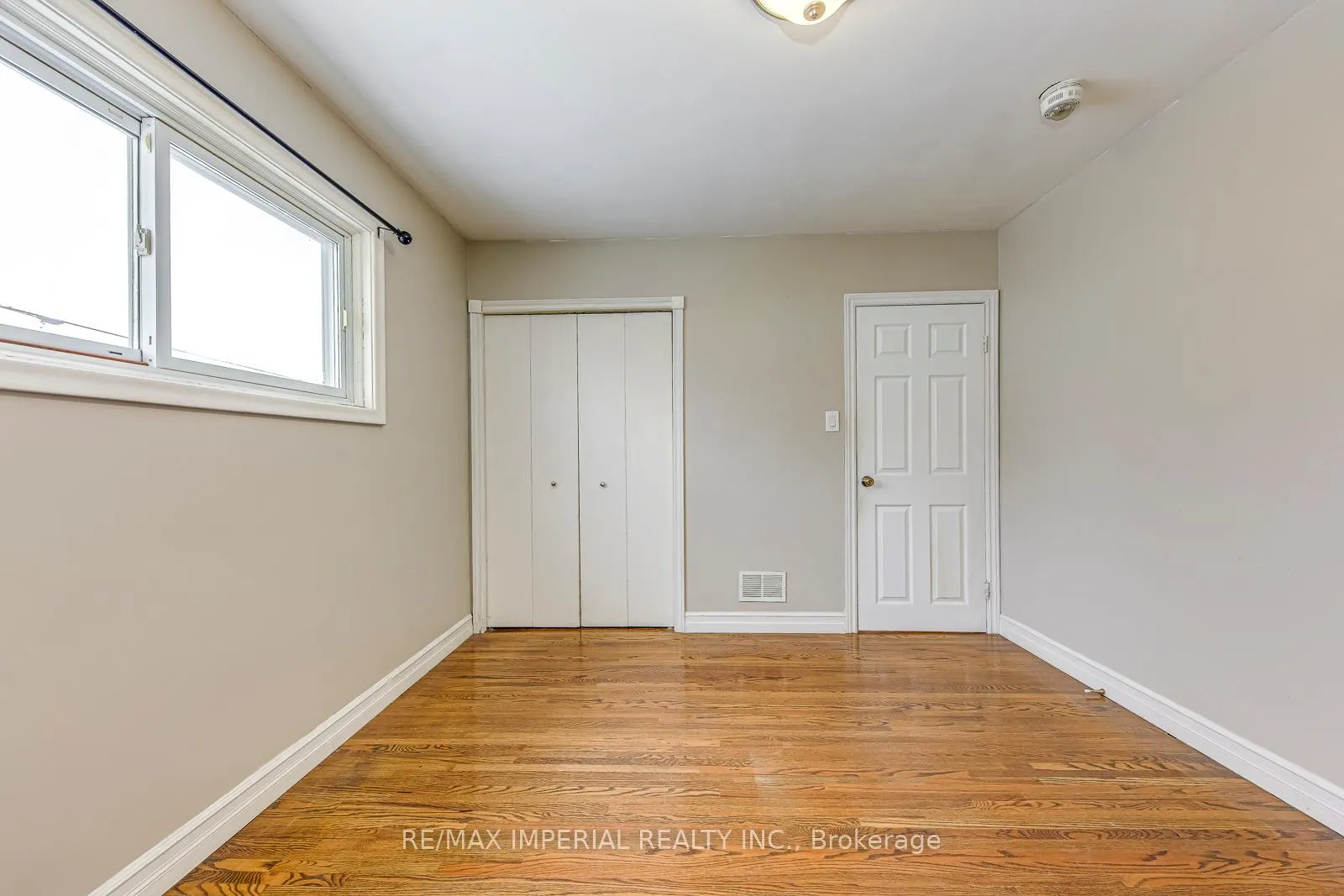 Photo 22 of Unit Main, 456 East 13th Street, Hamilton, Hill Park — HOMEH